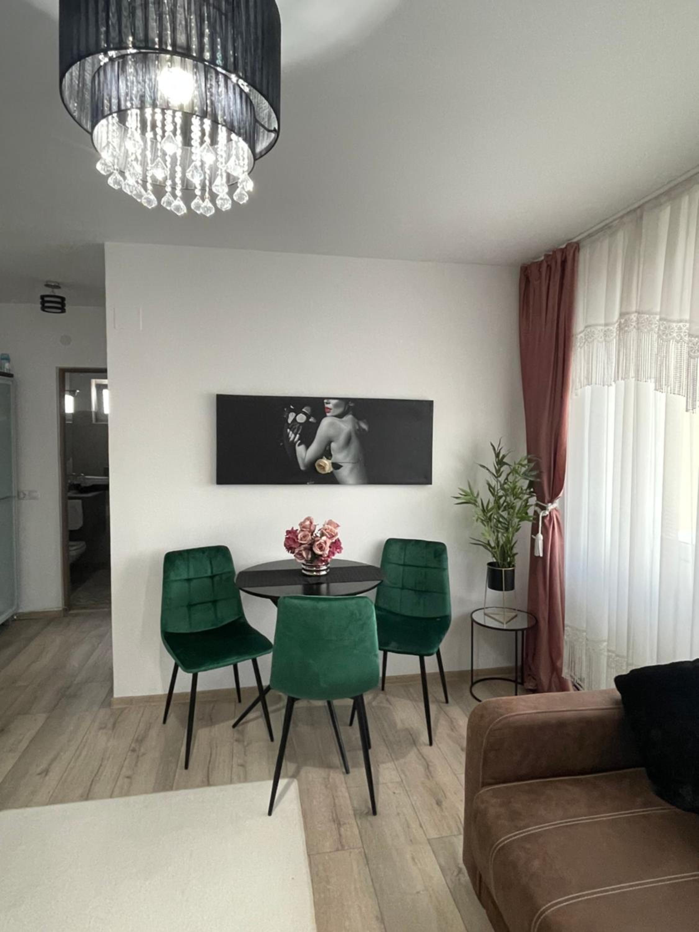 Two-Bedroom Apartment - Photo 3