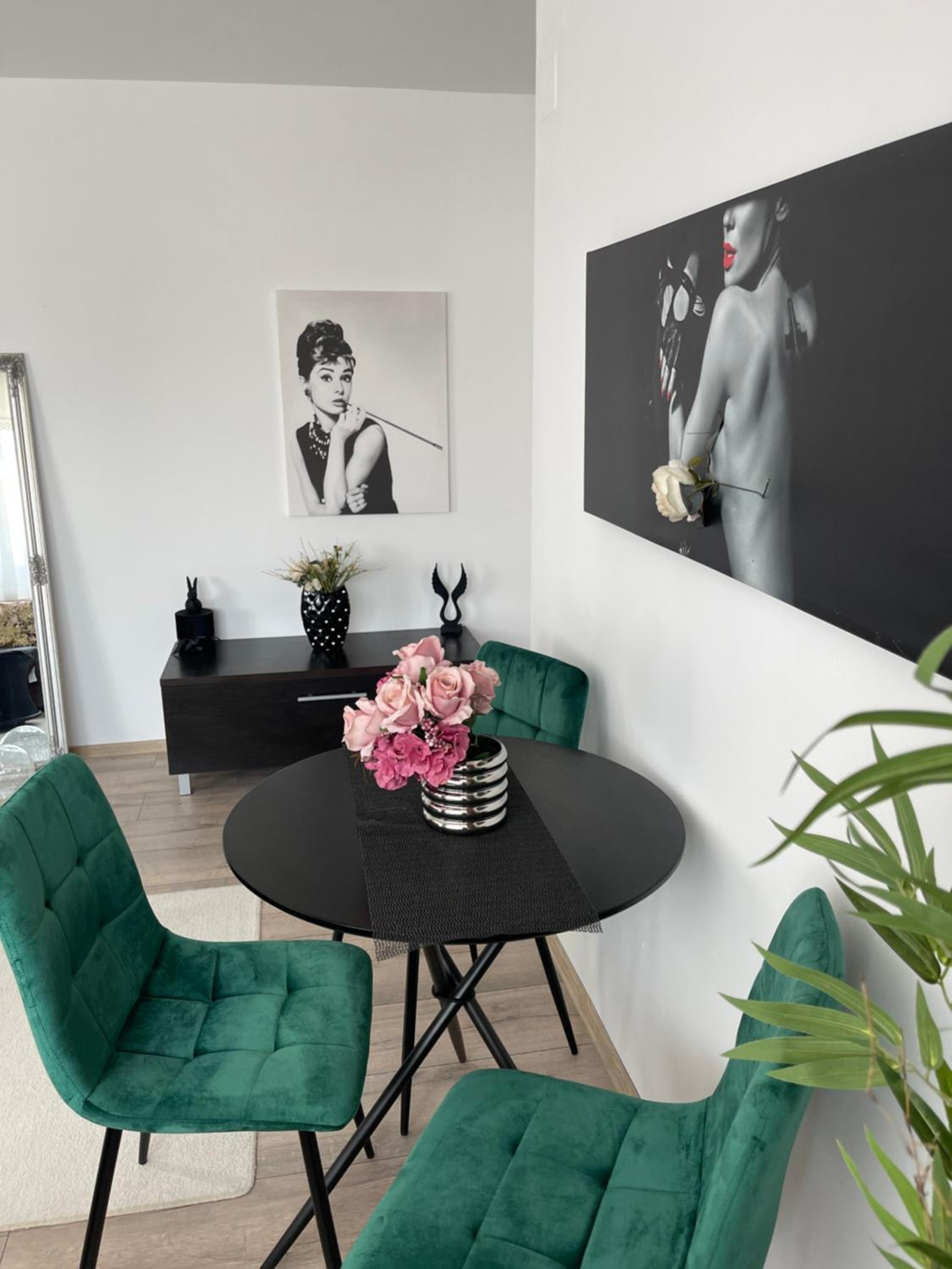 Two-Bedroom Apartment - Photo 4