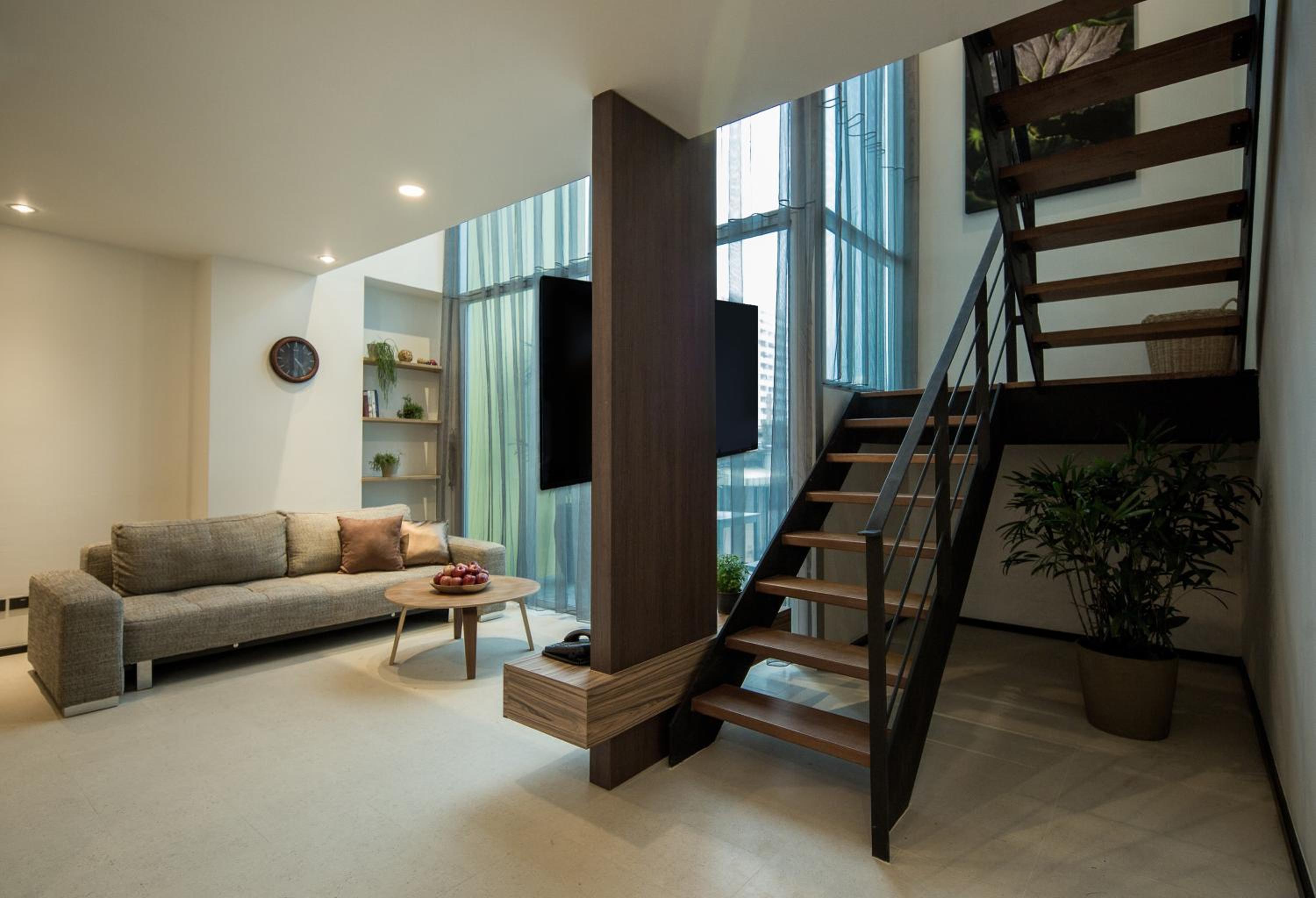 One Bedroom Duplex Suite photo 3