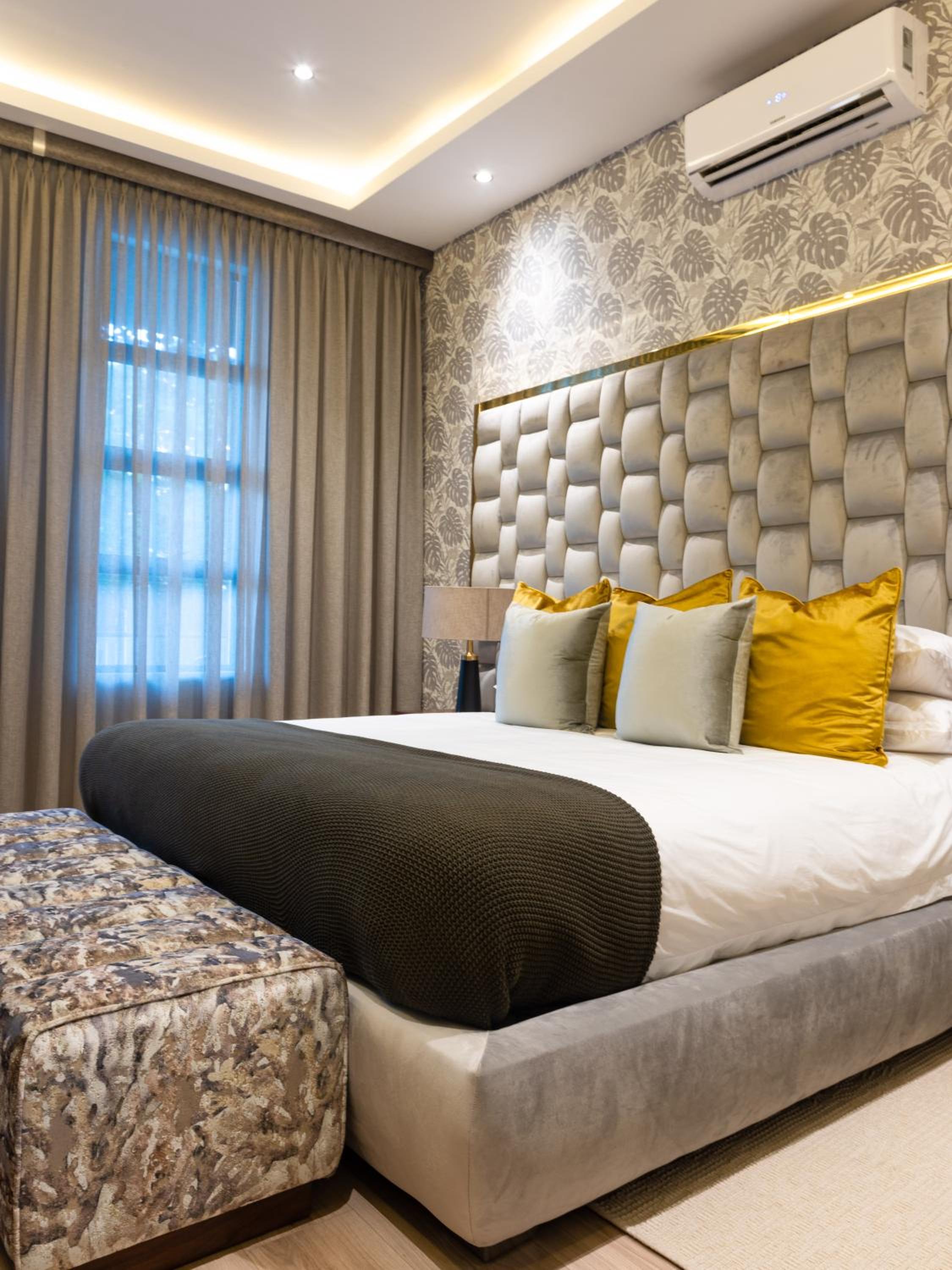 Double or Twin Room with Private Bathroom - Photo 1