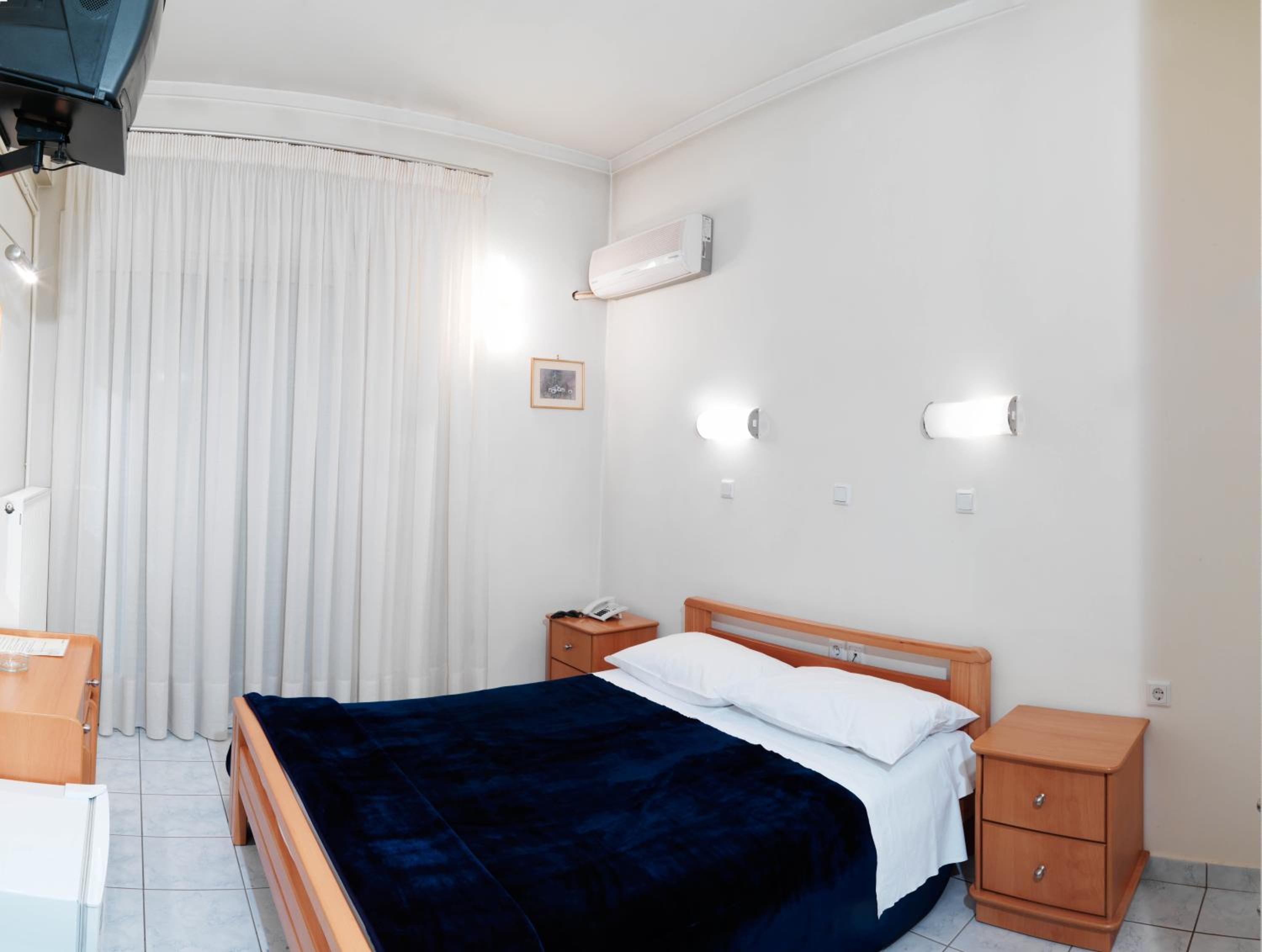Twin Room - Photo 4