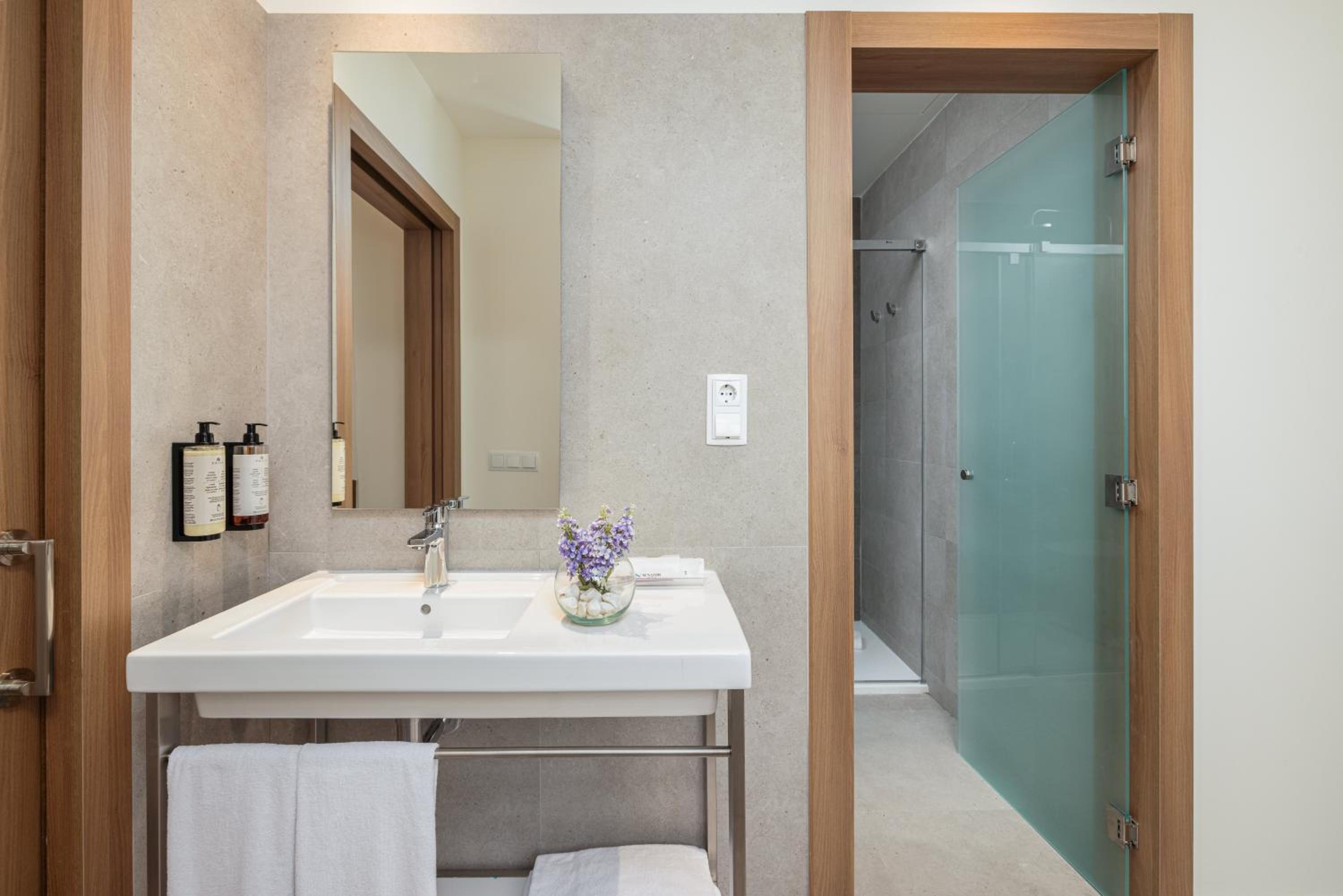 Junior Suite - Photo 7