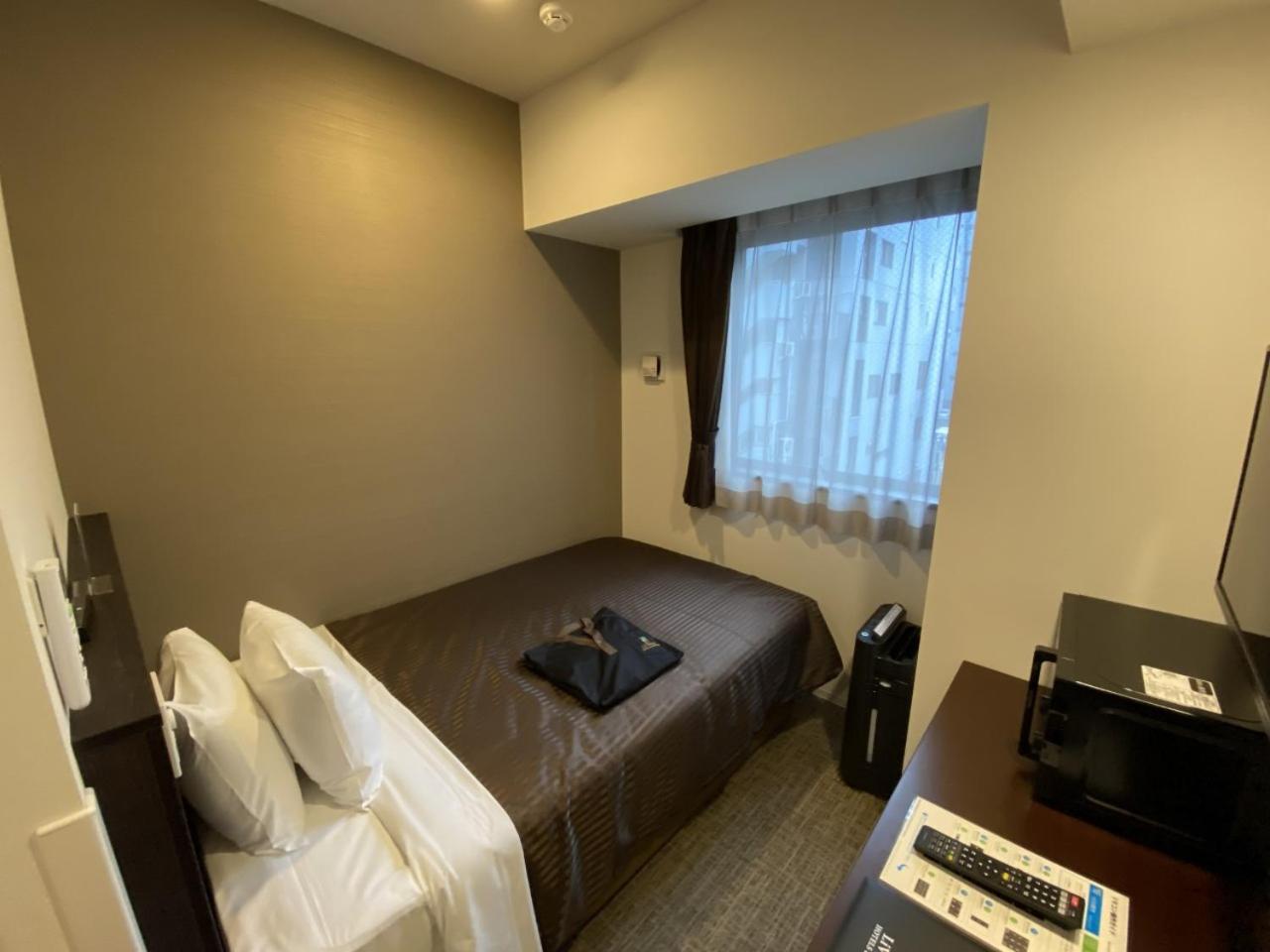 Double Room with Small Double Bed - Smoking - Photo 4