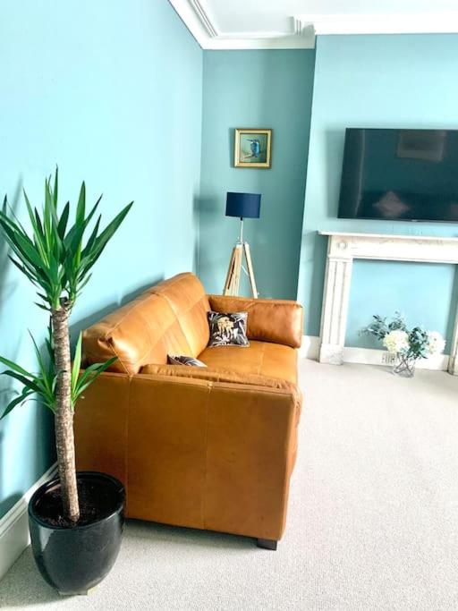 Three-Bedroom House - Photo 14
