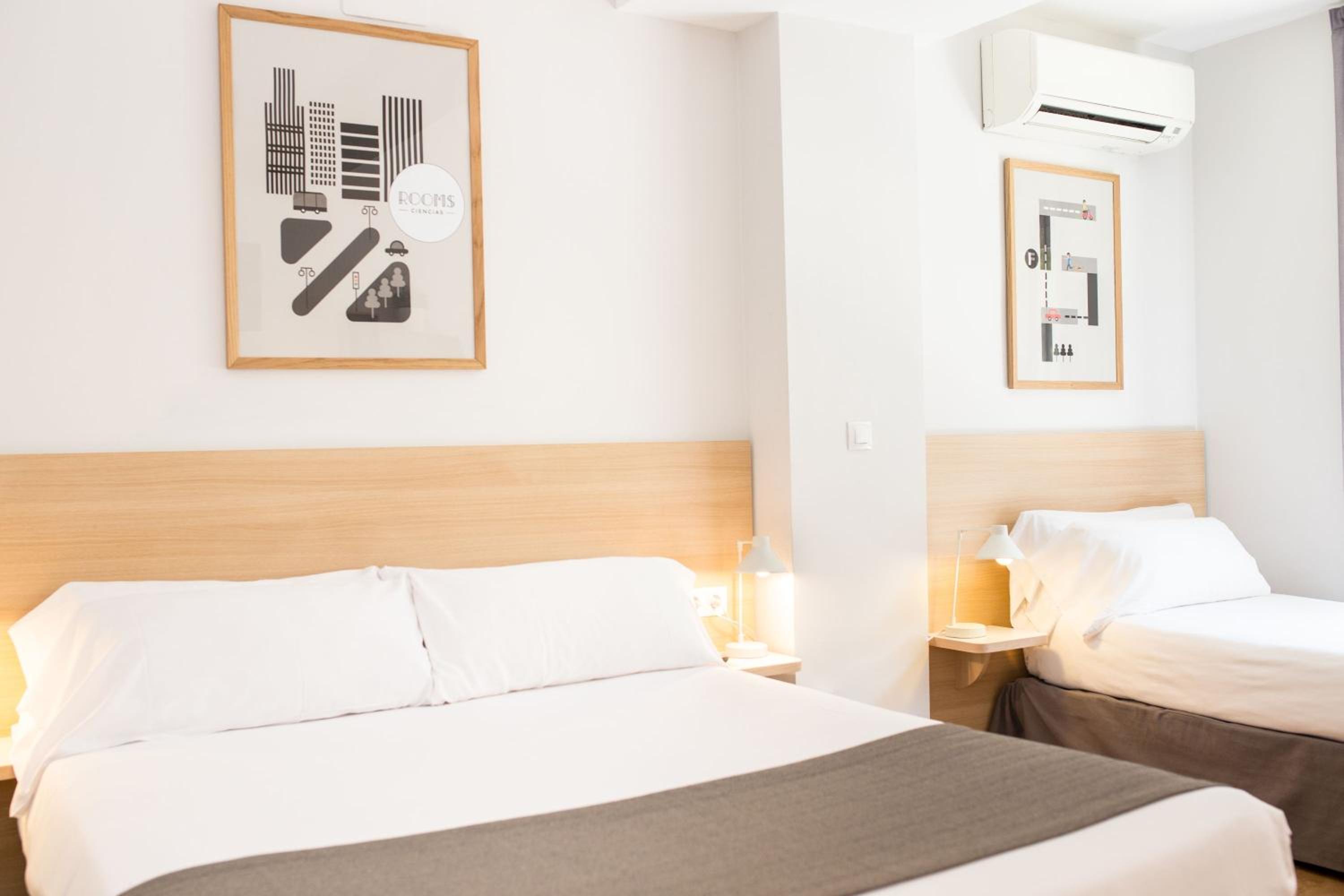 Triple Room - Photo 18