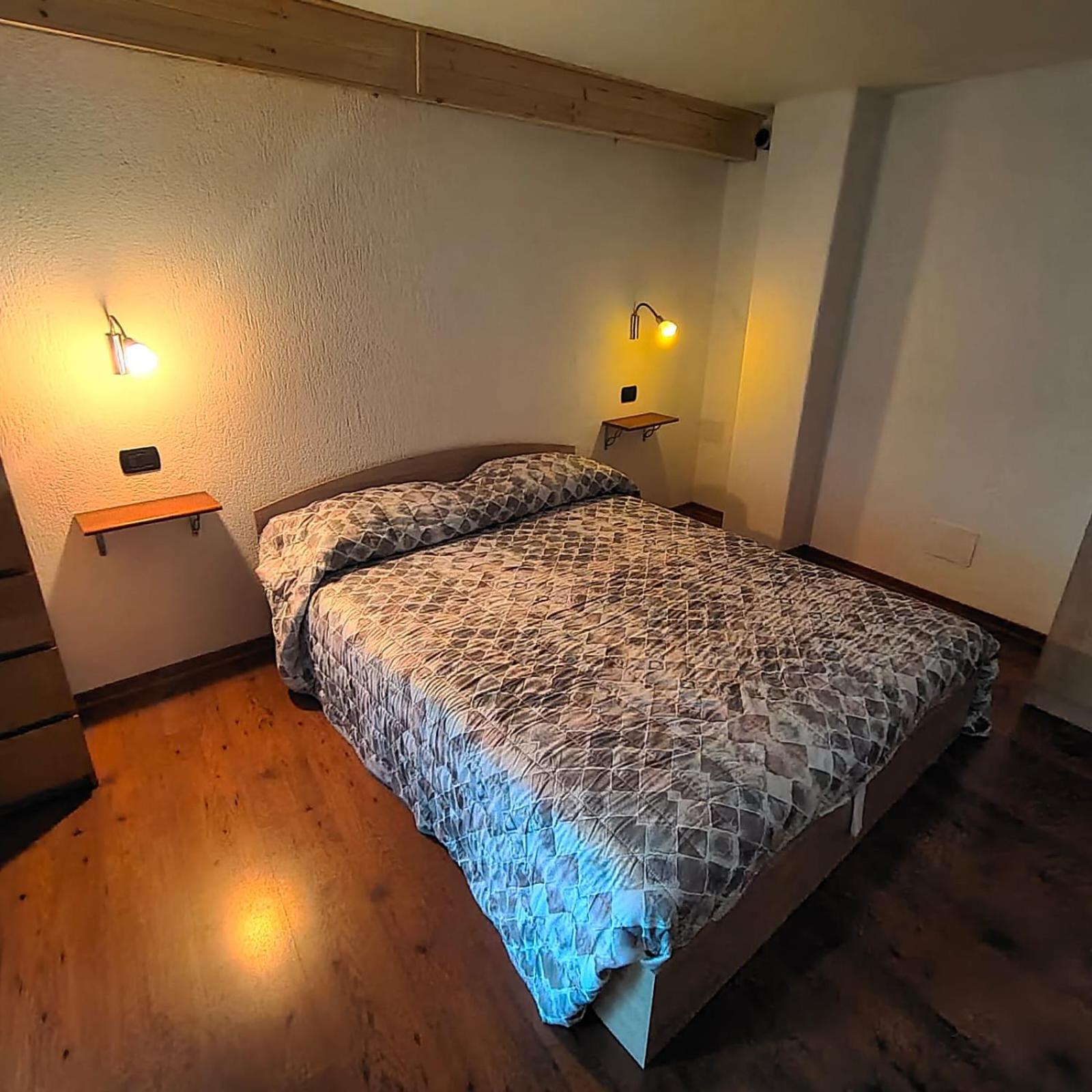 Two-Bedroom House photo 3