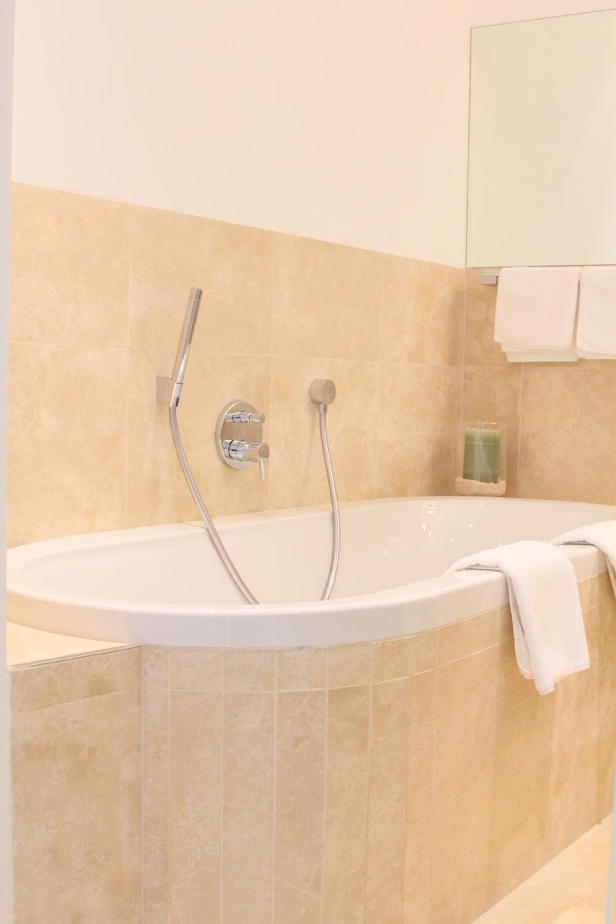 Superior Double Room with Whirlpool - Photo 5