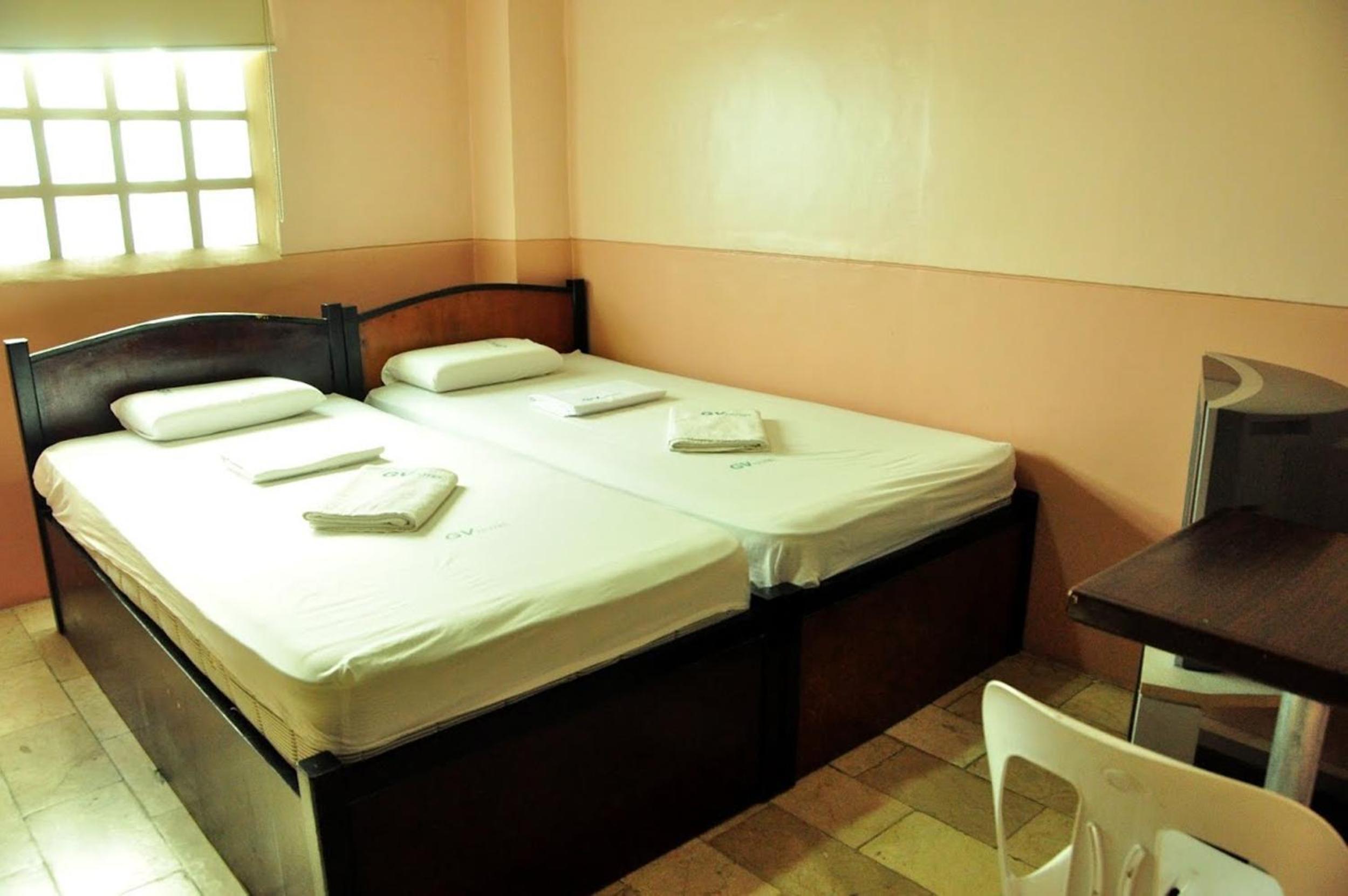 Standard Twin Room photo 2