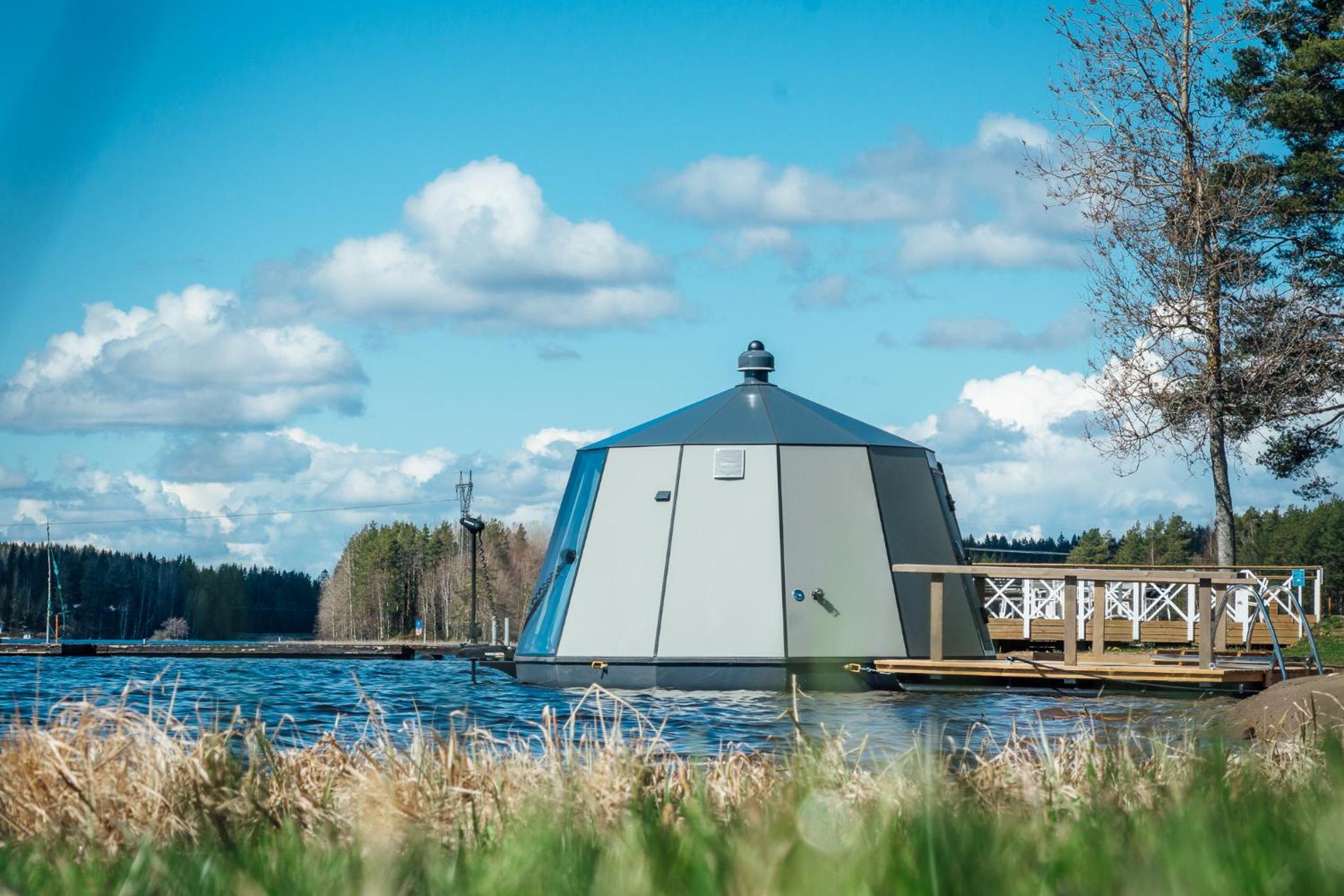 Igloo Boat Suite with Spa Access - Photo 8