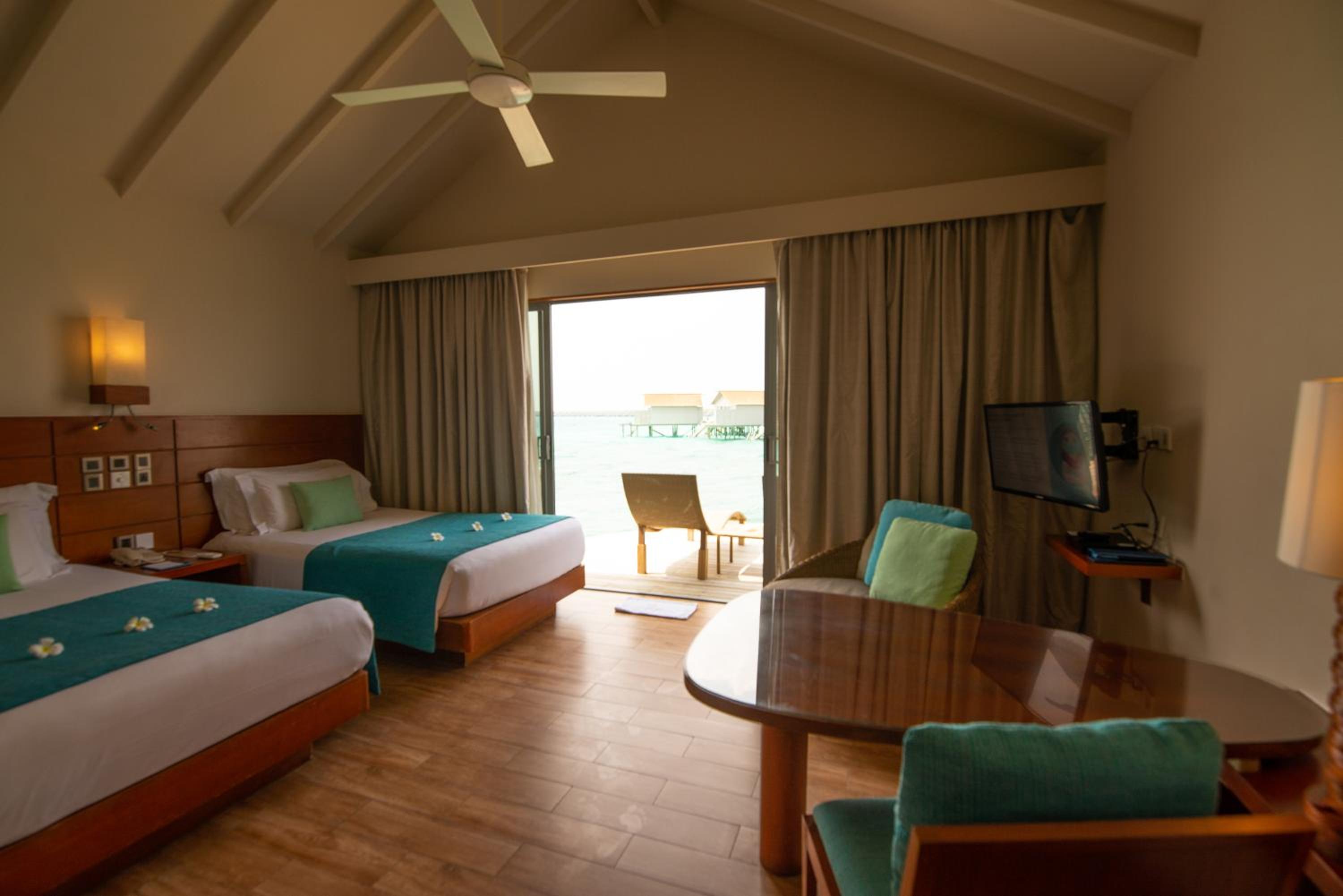 Overwater Villa Twin photo 2