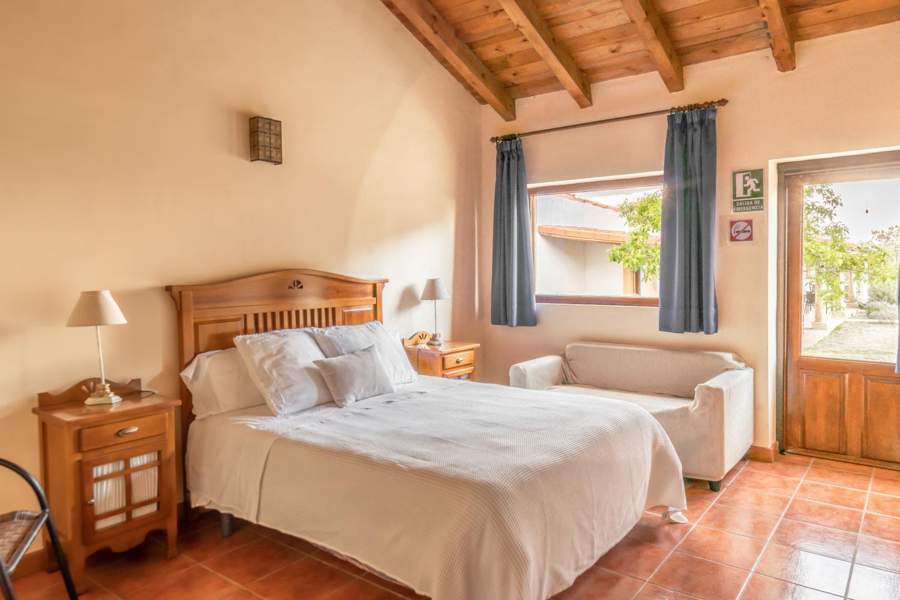Habitación Doble Estándar o con Dos Camas Individuales.