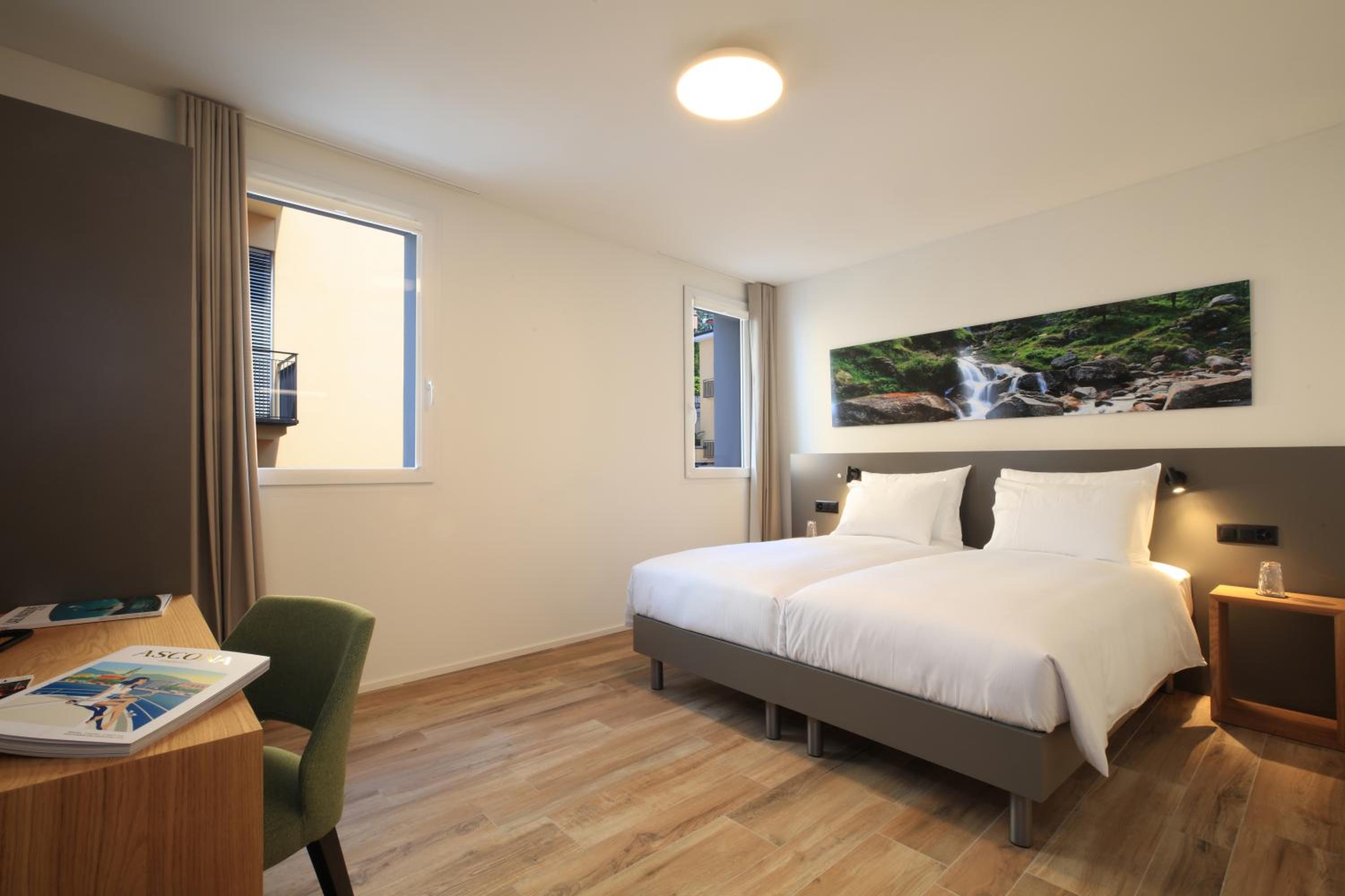 Modern Double Room - Photo 2