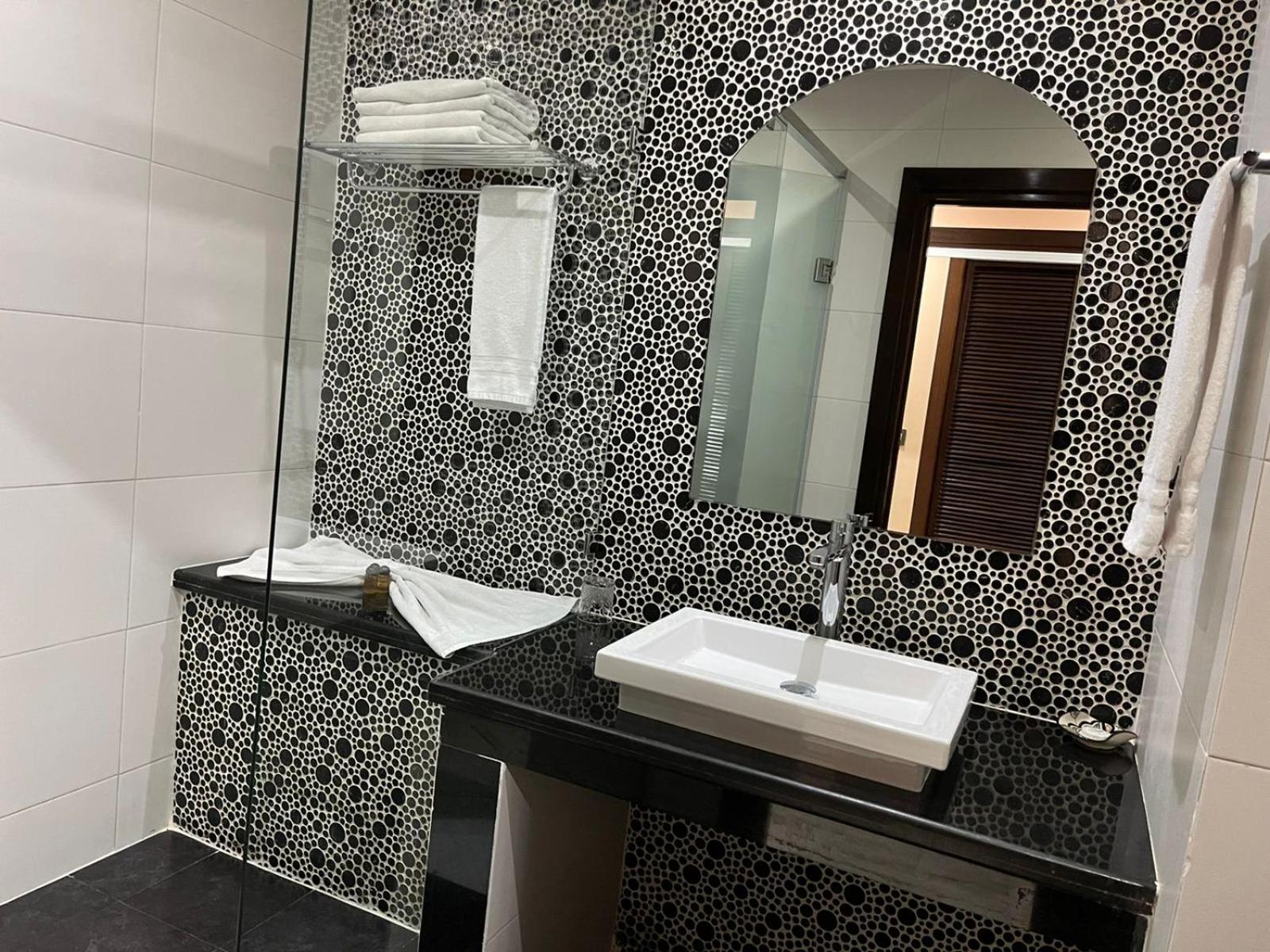 Double or Twin Room photo 2