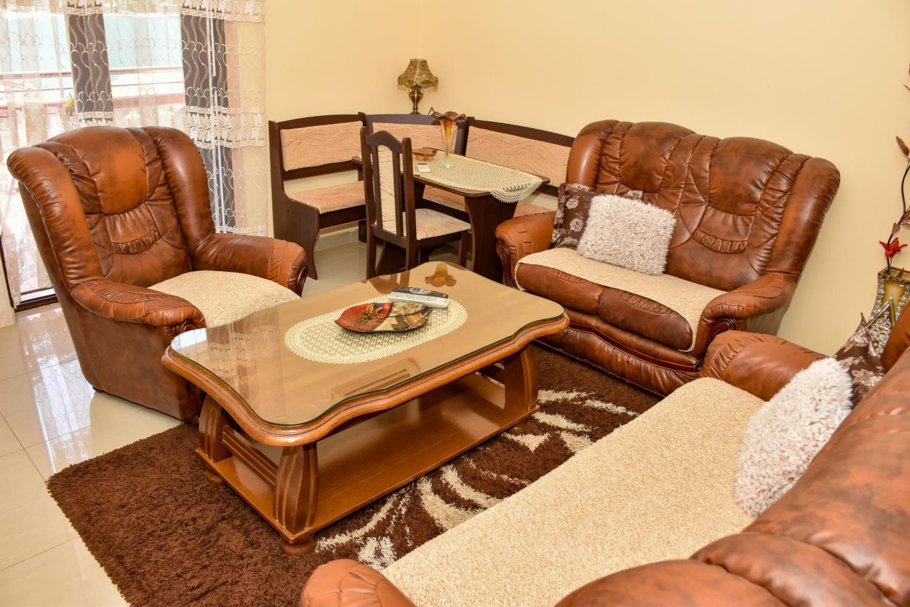One-Bedroom Apartment with Sea View photo 2
