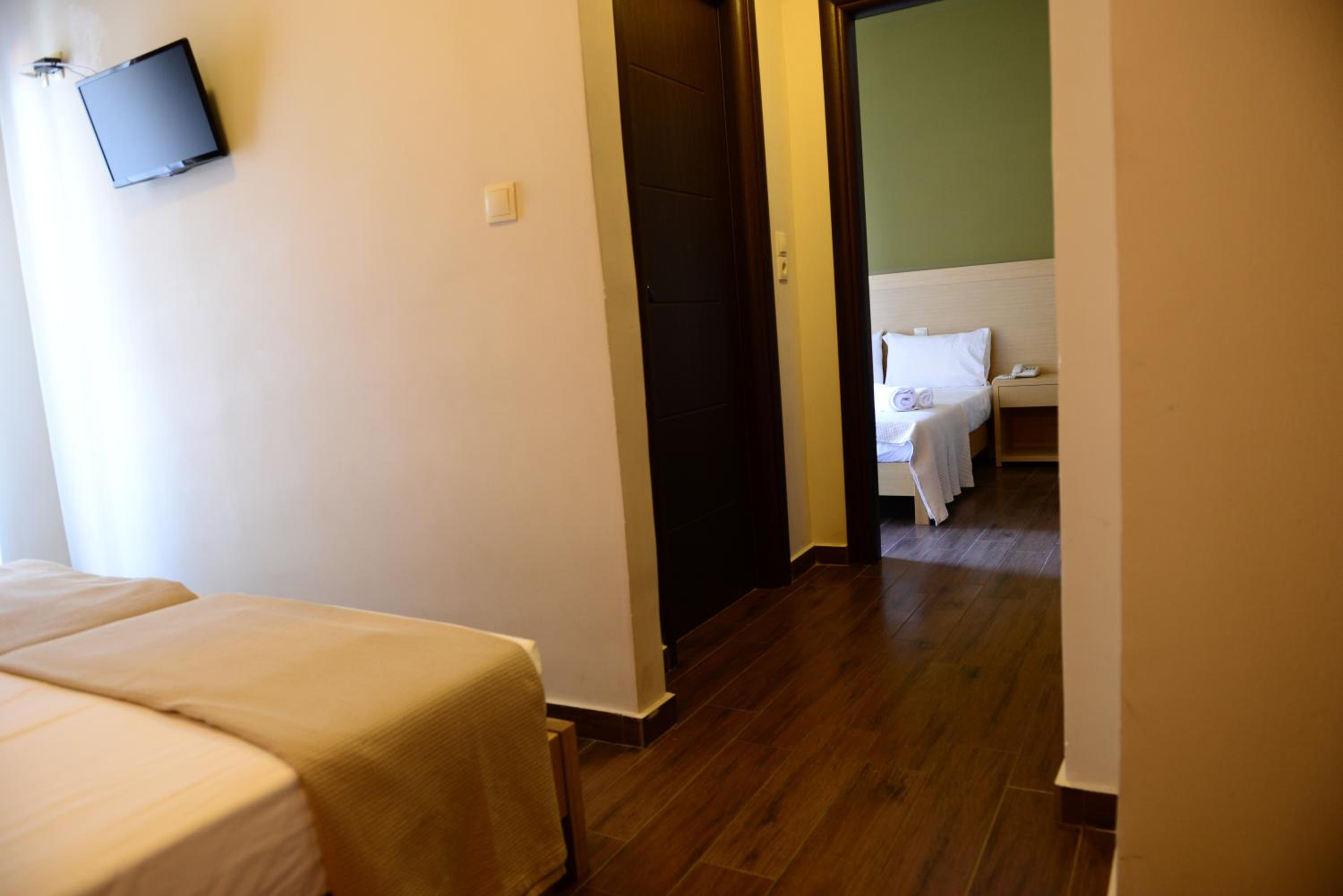 Quadruple Room photo 3