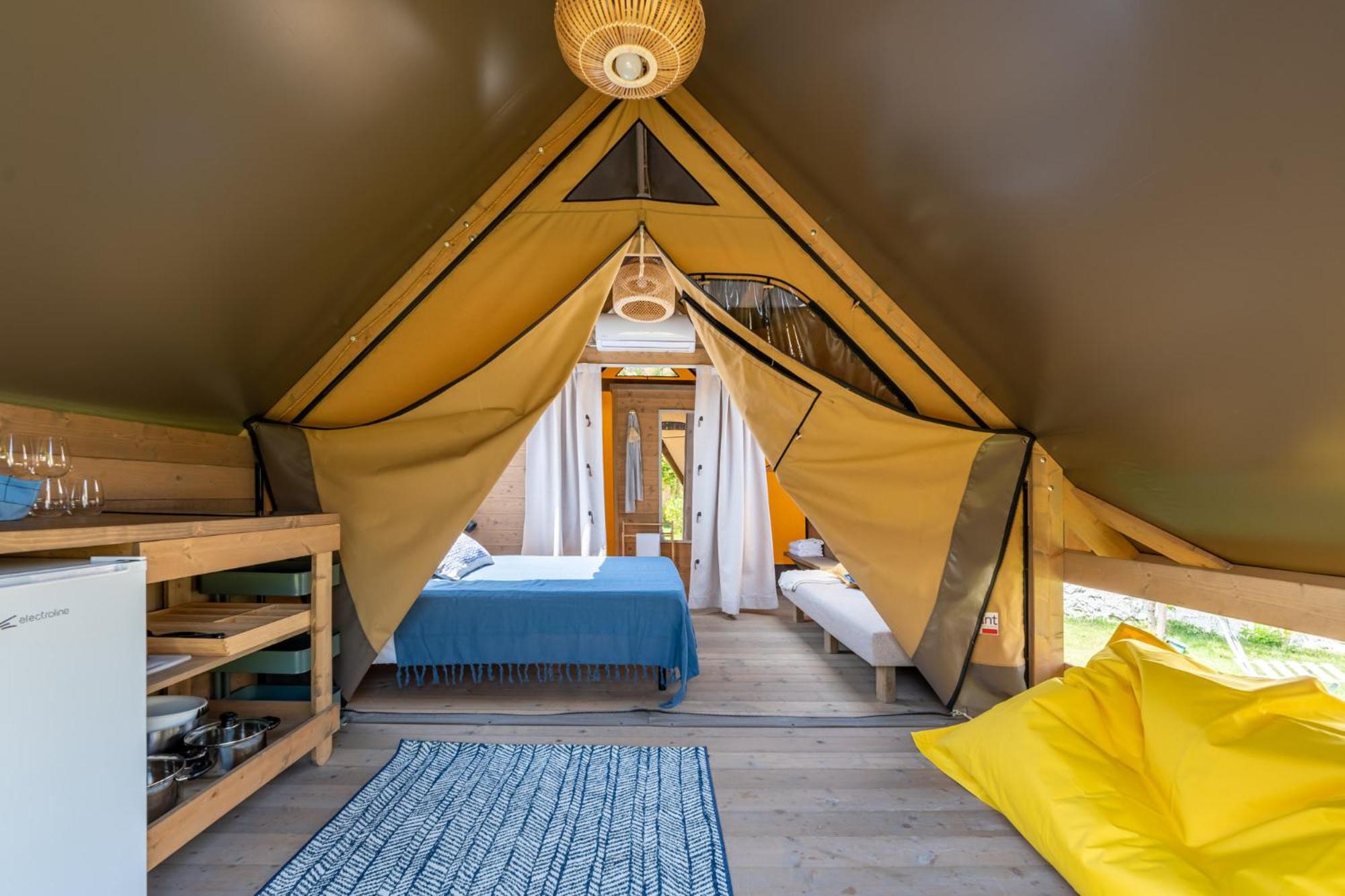 Cozy Lodge