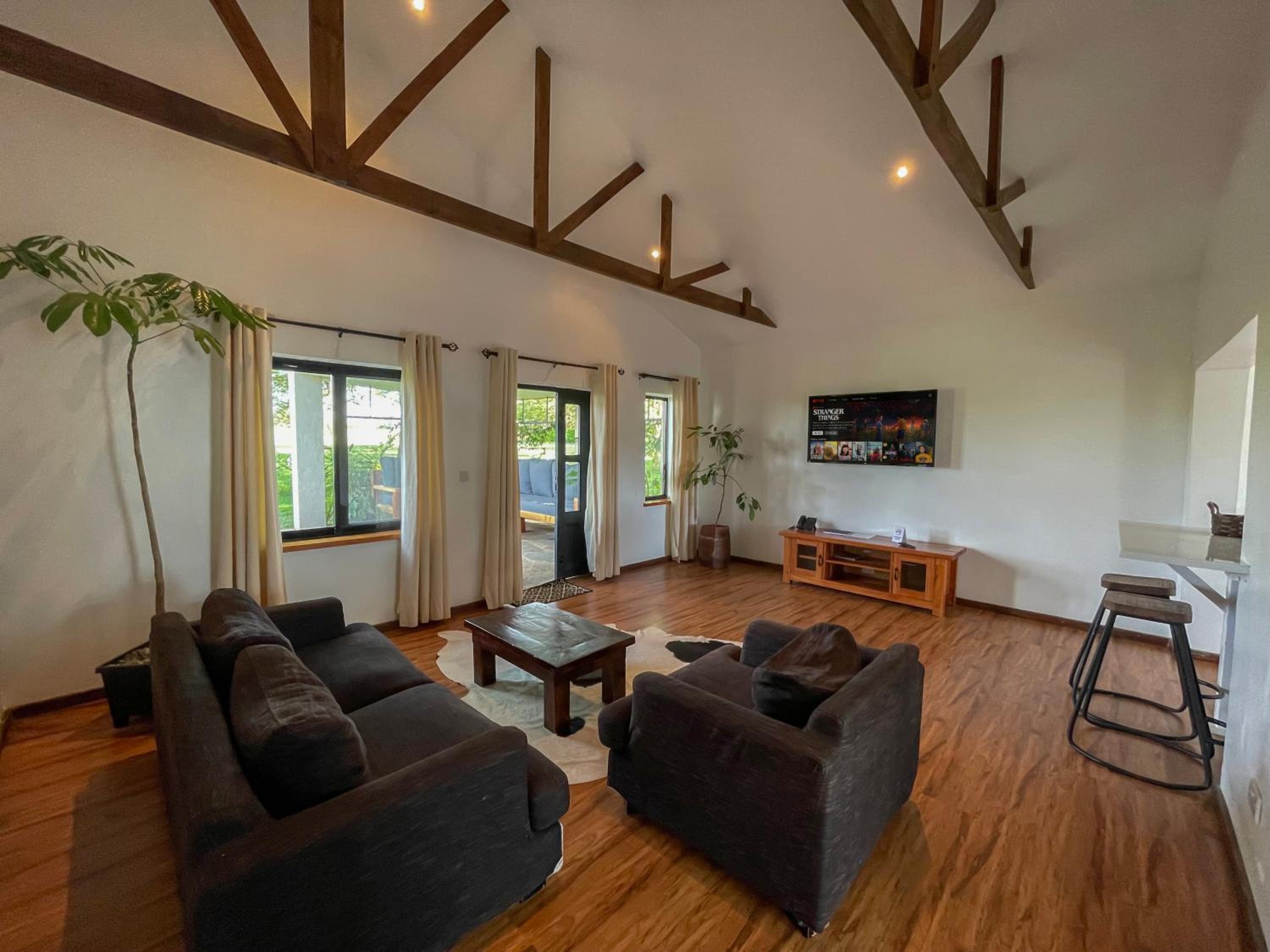 Two-Bedroom House - Photo 36