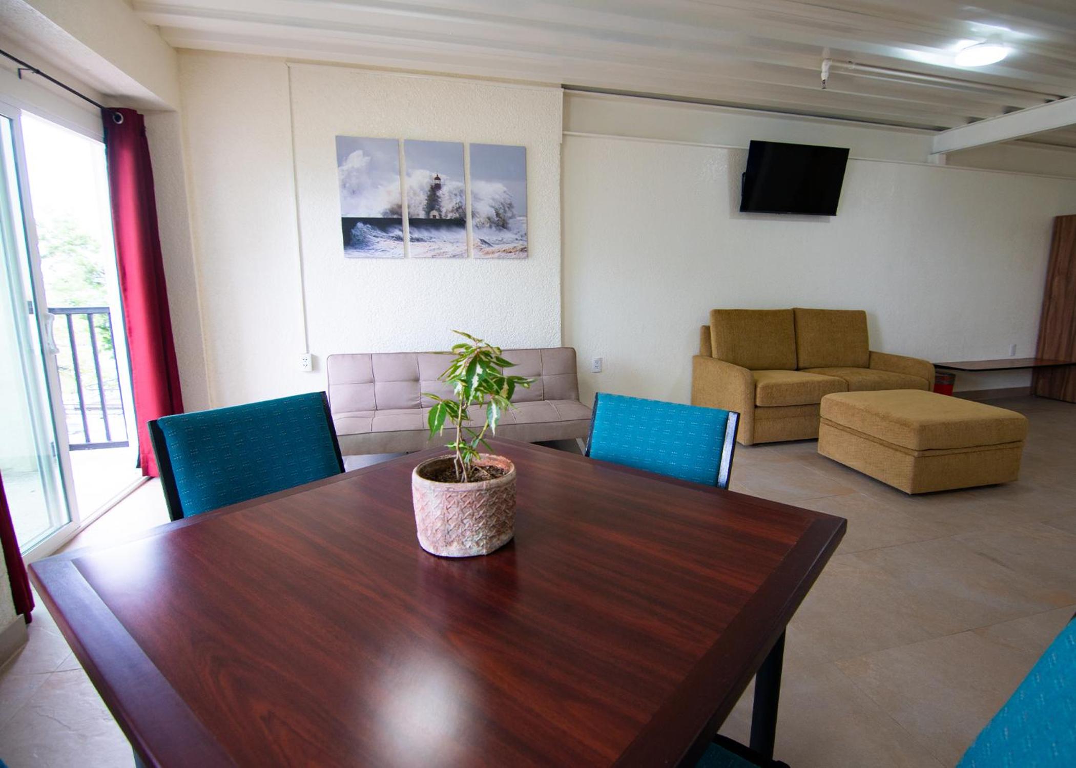Superior Suite with Sea View - Photo 3