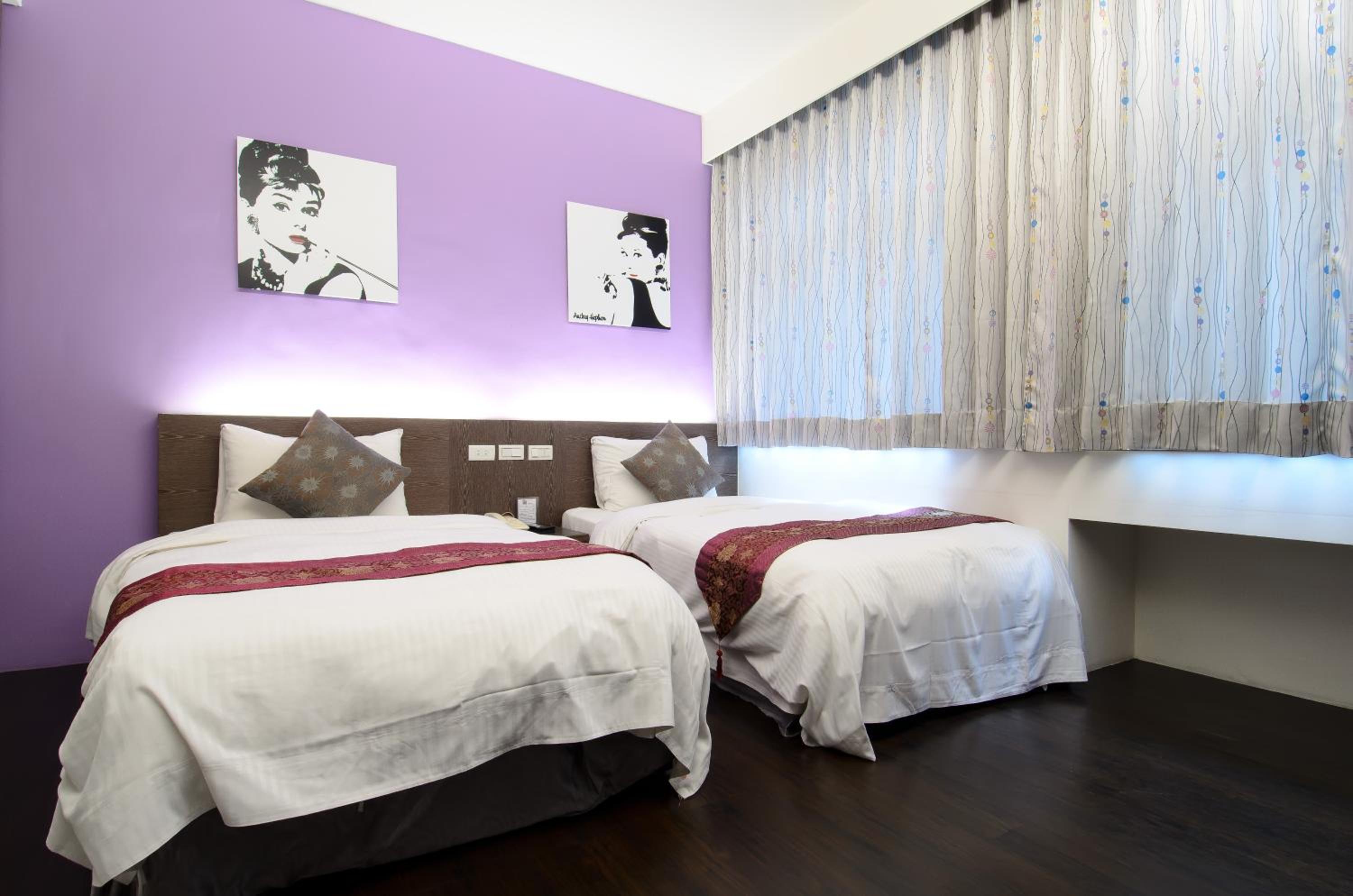 Standard Twin Room photo 2