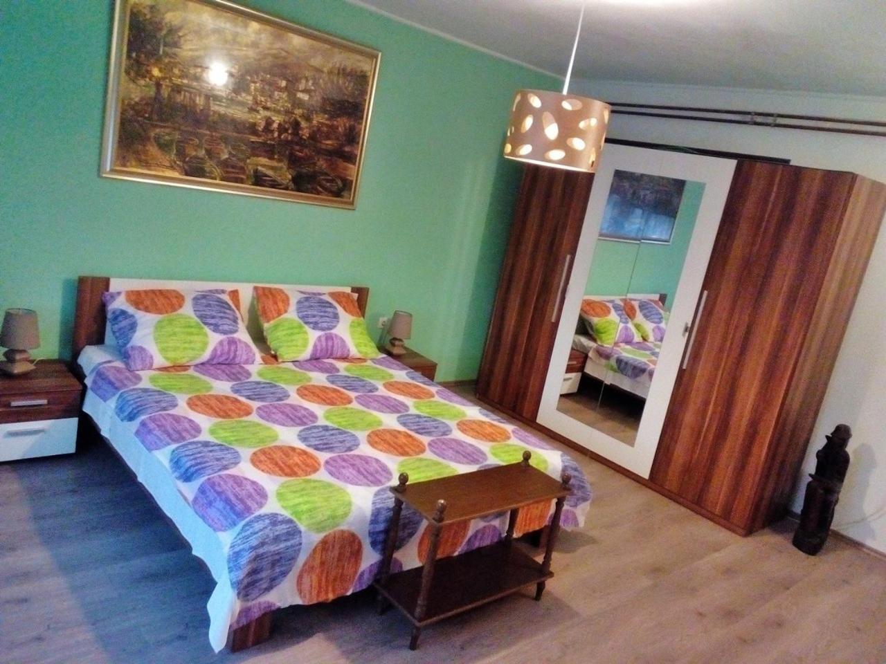 Apartment photo 1