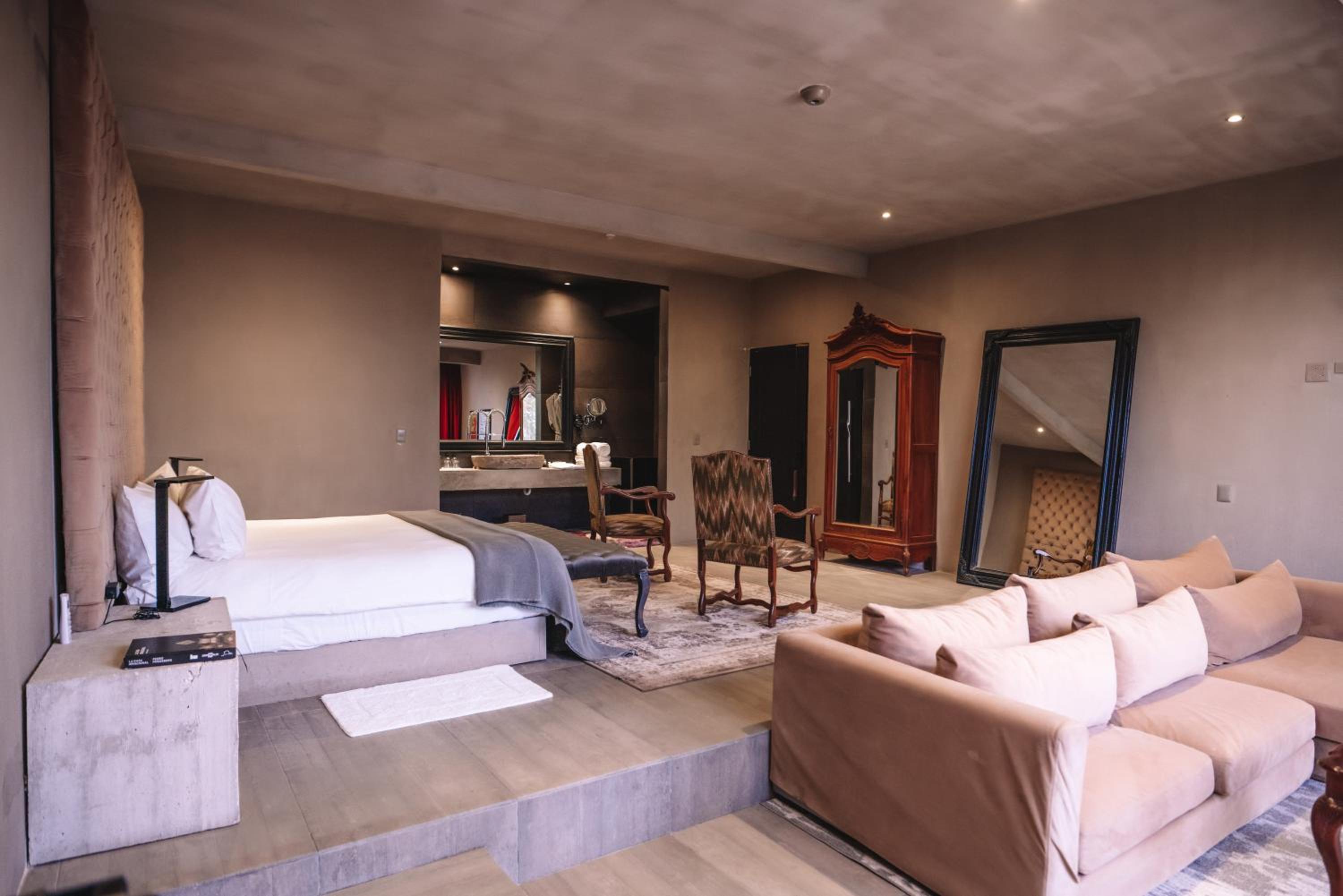 Junior Suite with Ocean View photo 2