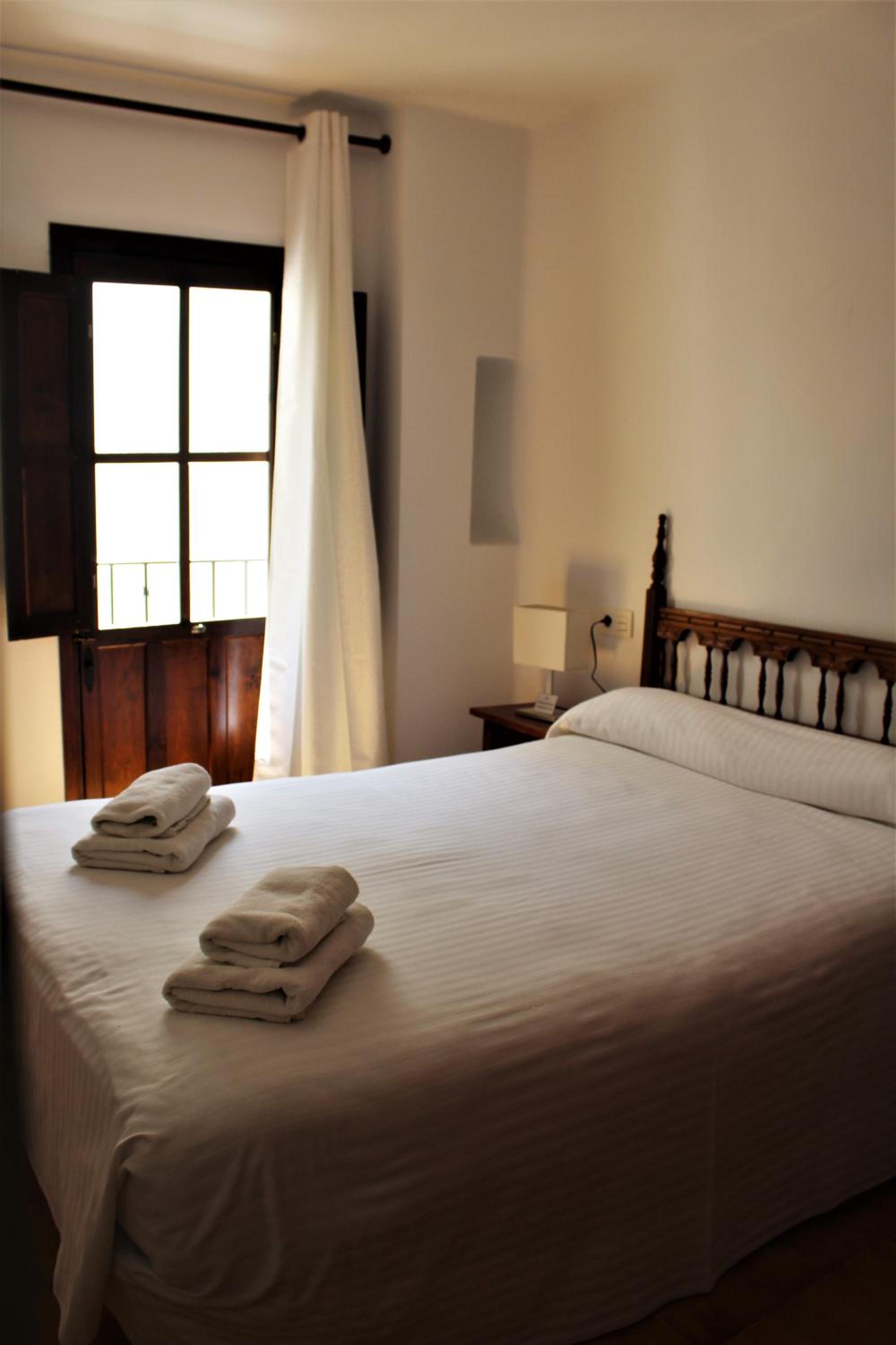 Double Room - Photo 2