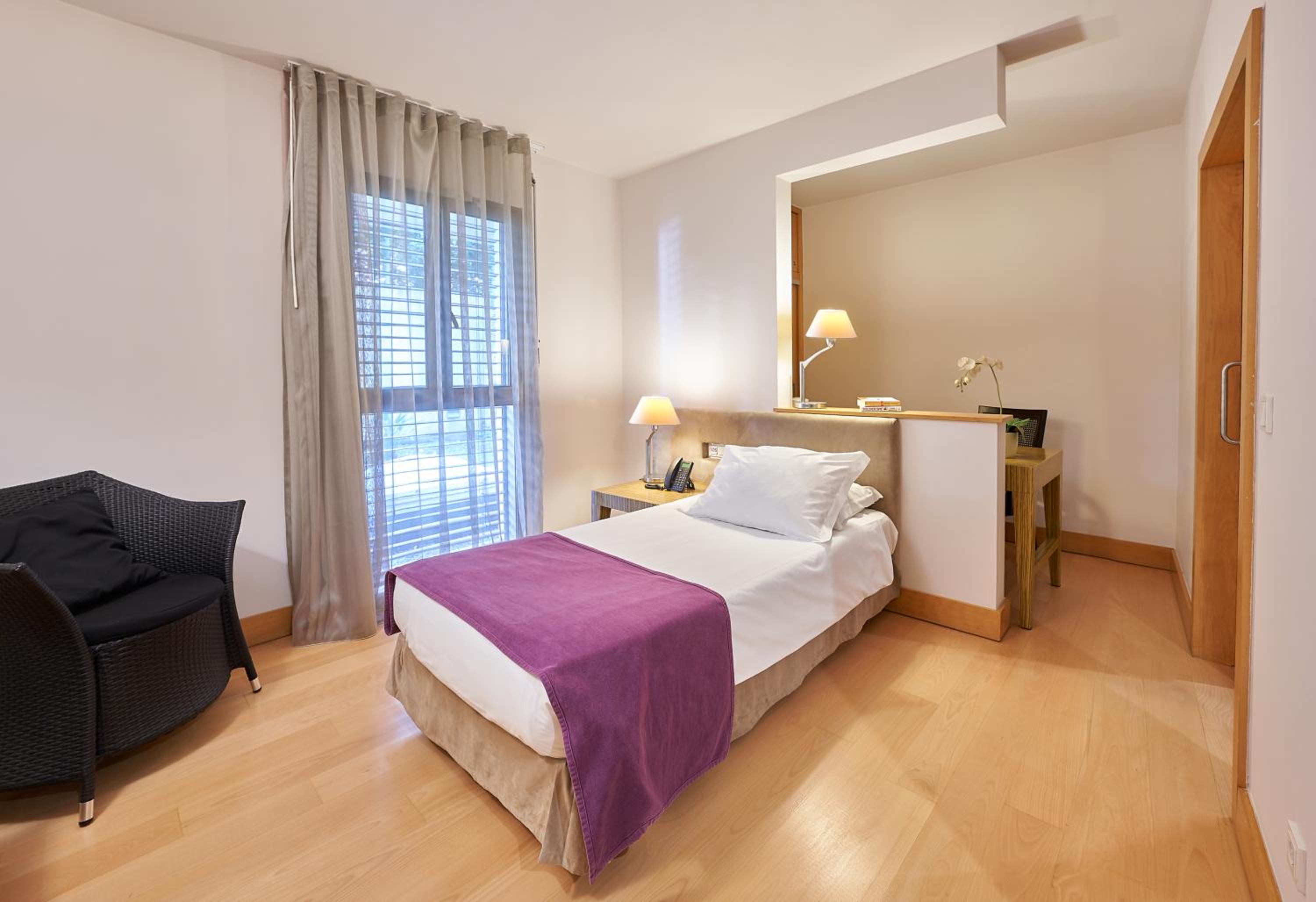 Single Room - Photo 1