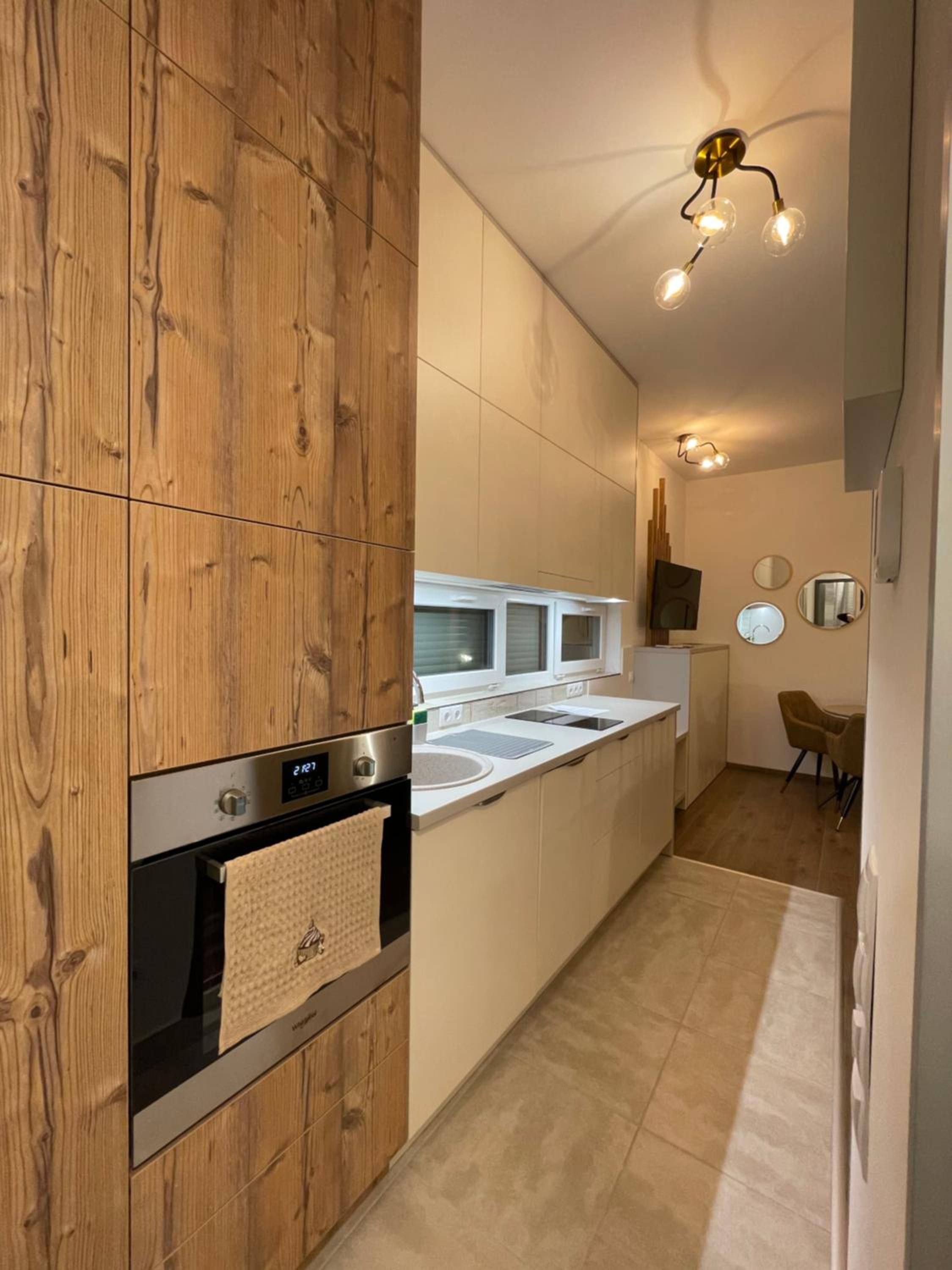 One-Bedroom Apartment - Photo 13