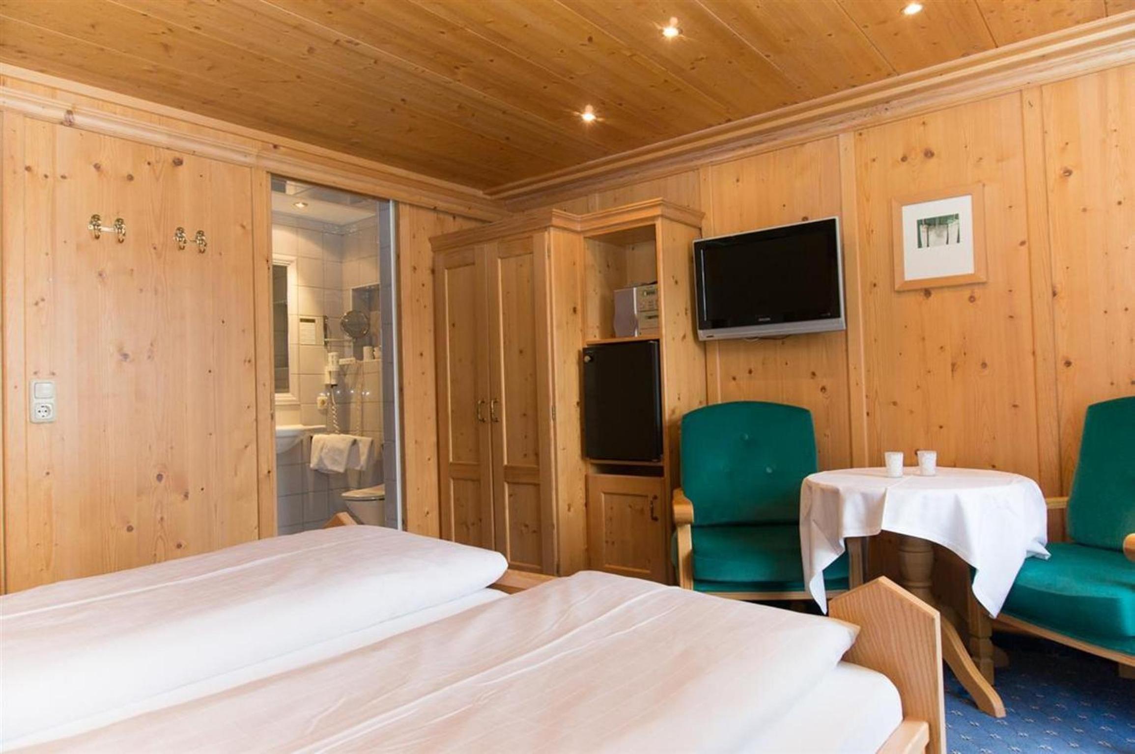 Double Room with Balcony photo 3