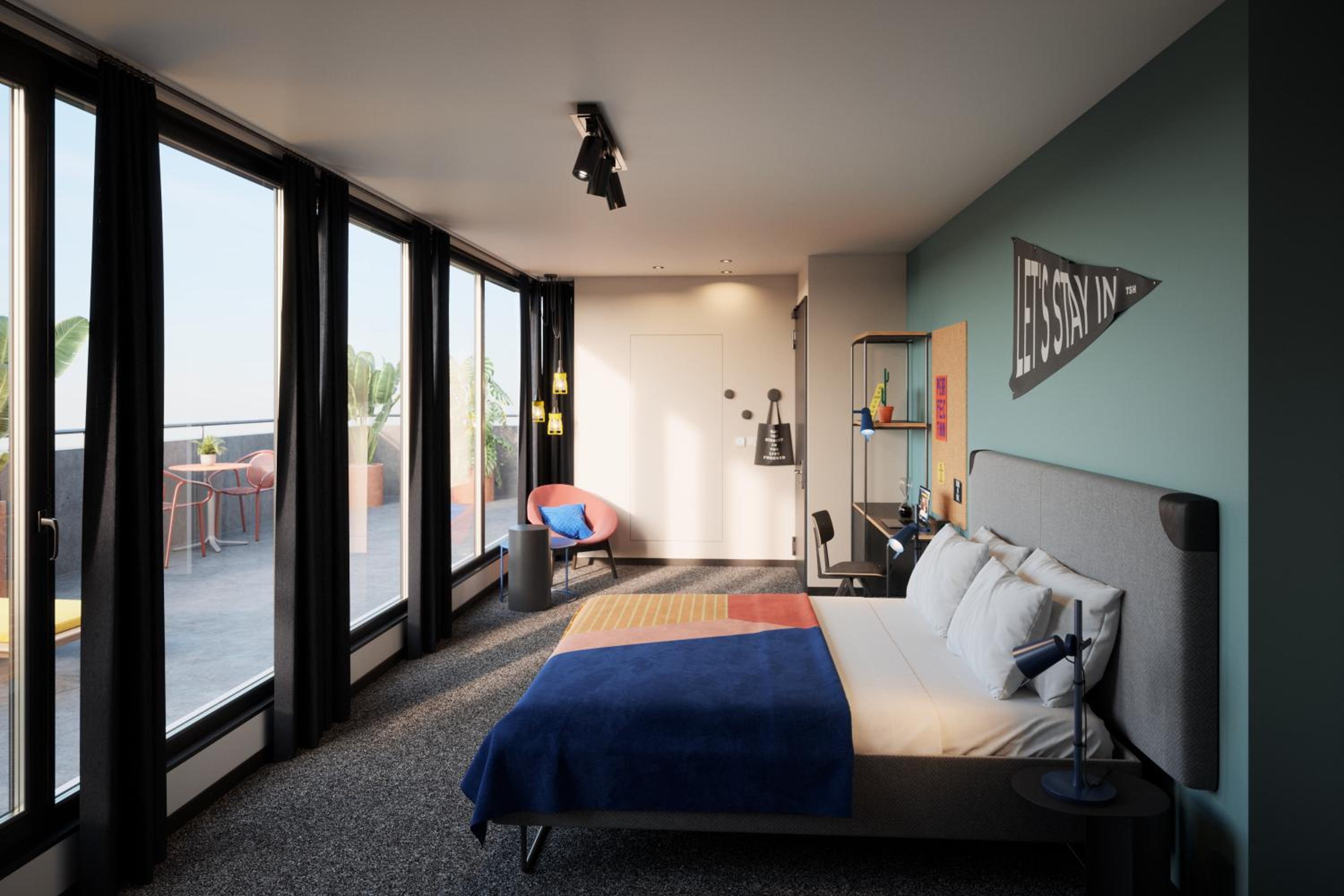 Deluxe King Terrace - Photo 1