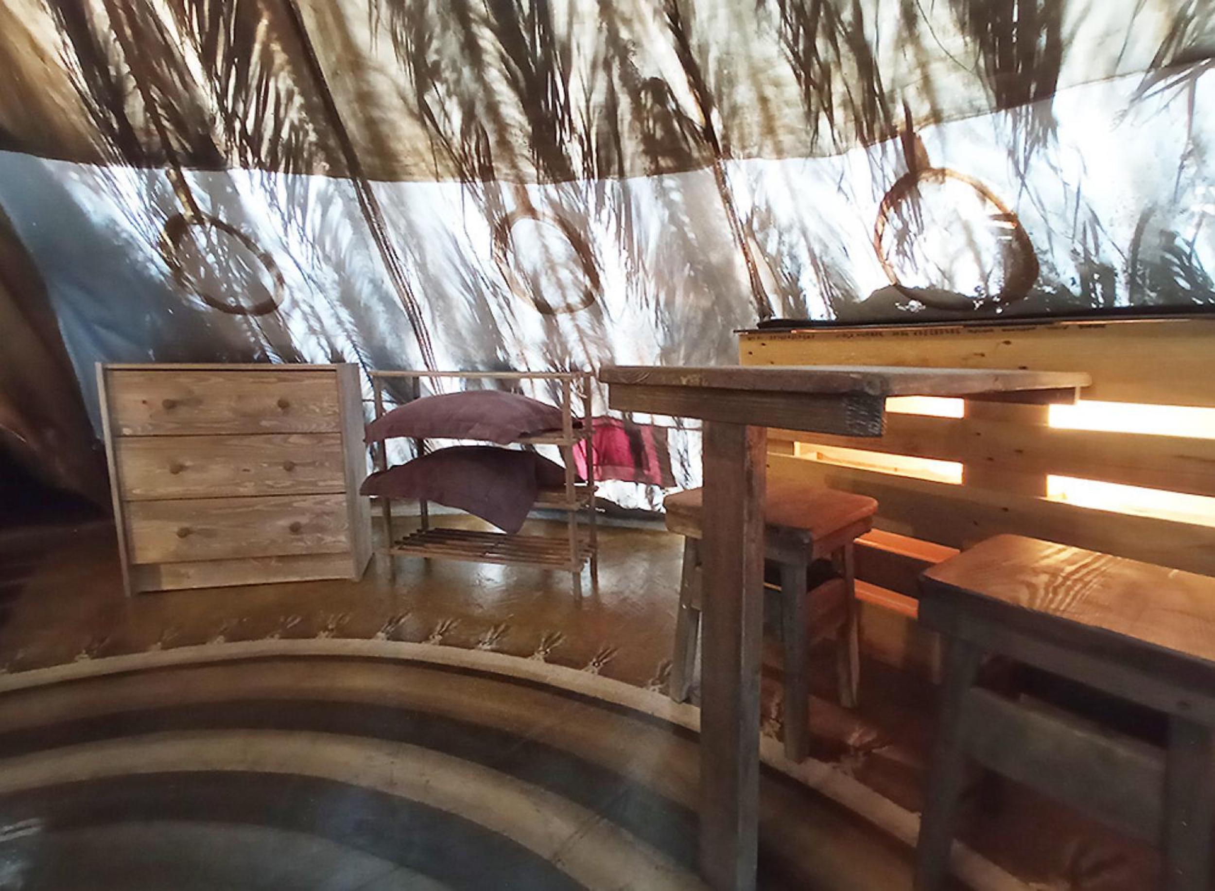 Tent - Photo 8