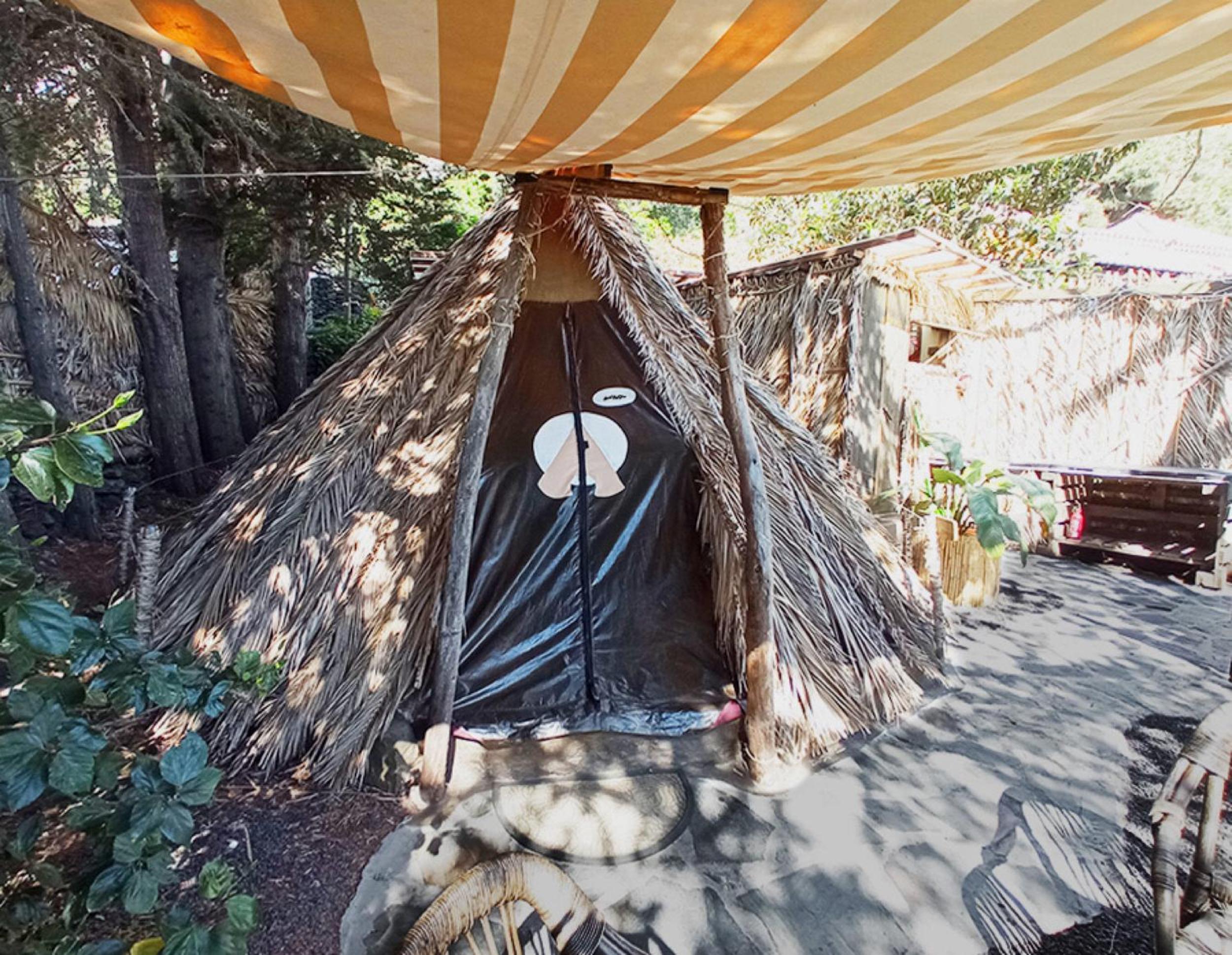 Tent - Photo 3