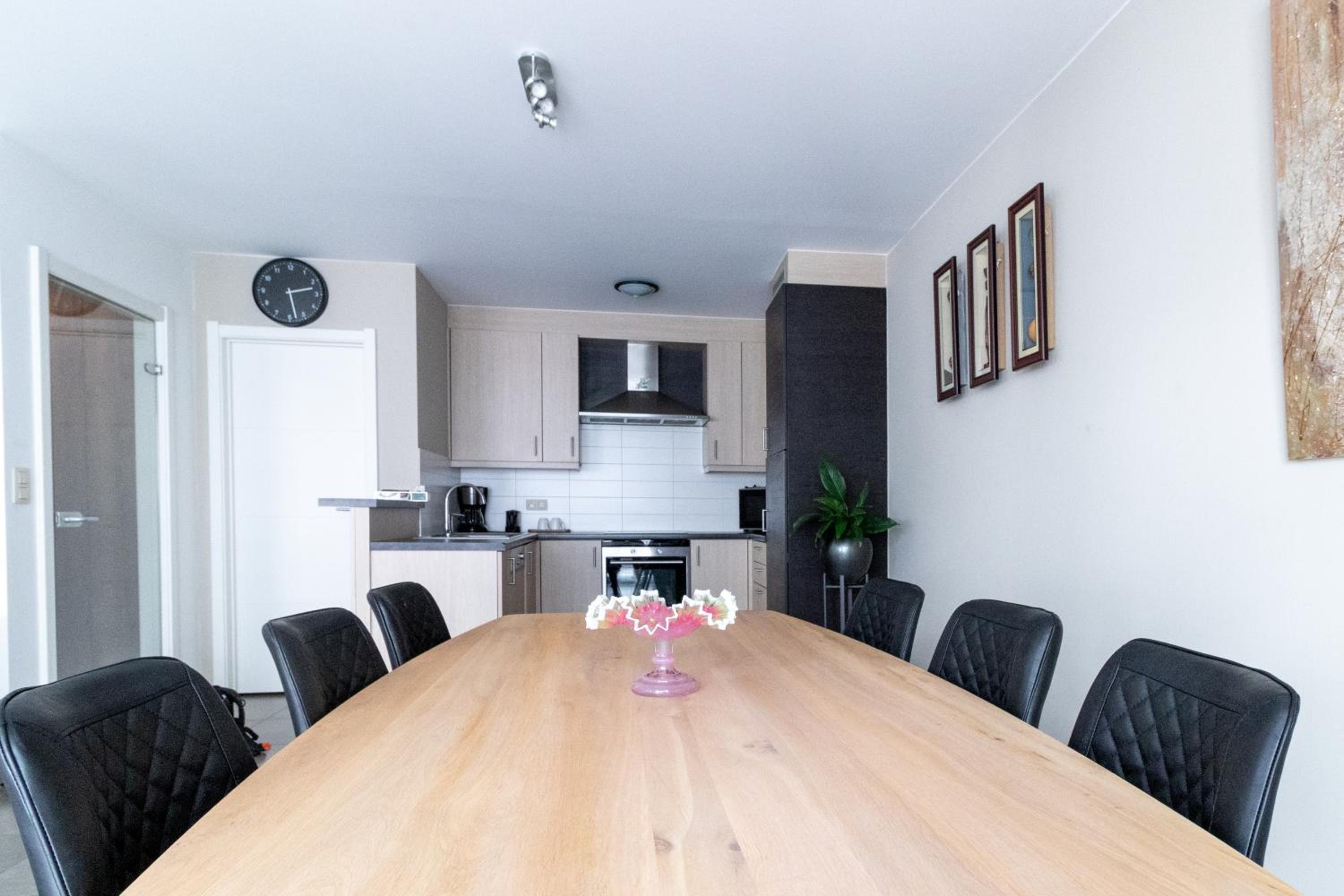 Two-Bedroom Apartment - Photo 16