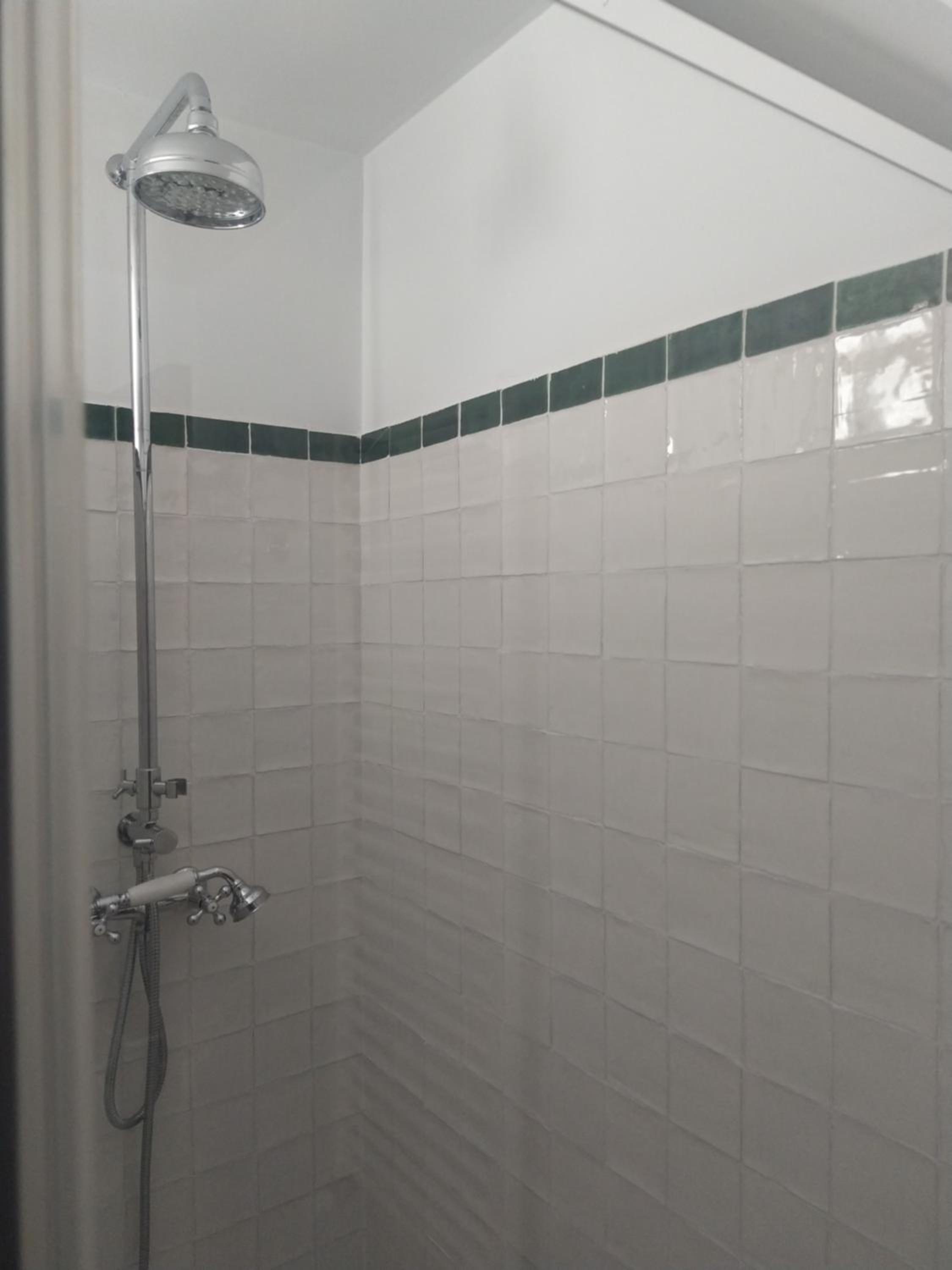 Double Room - Photo 5