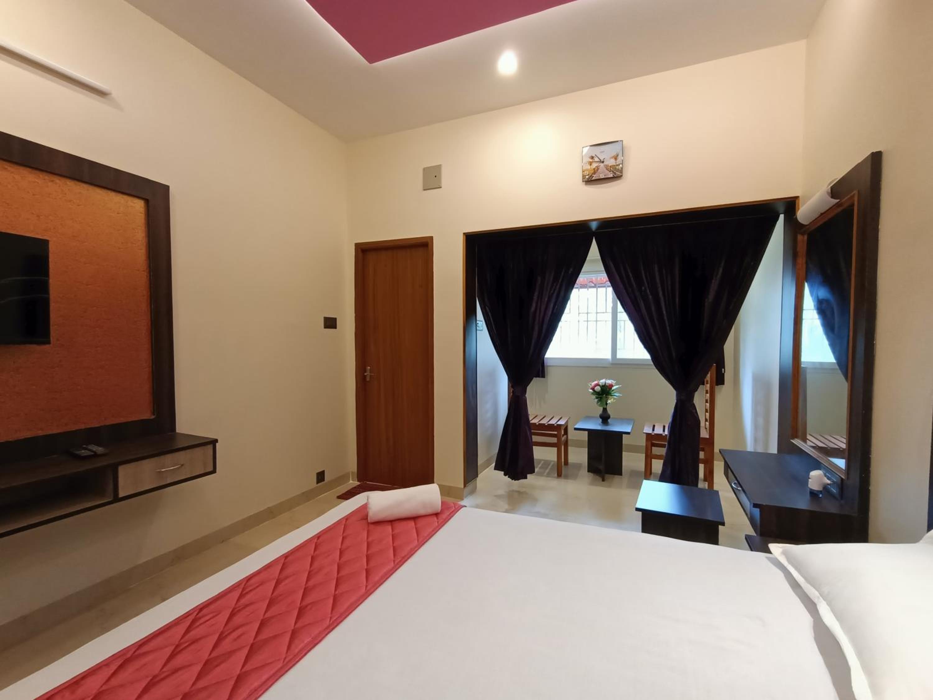 Deluxe Double Room - Photo 34