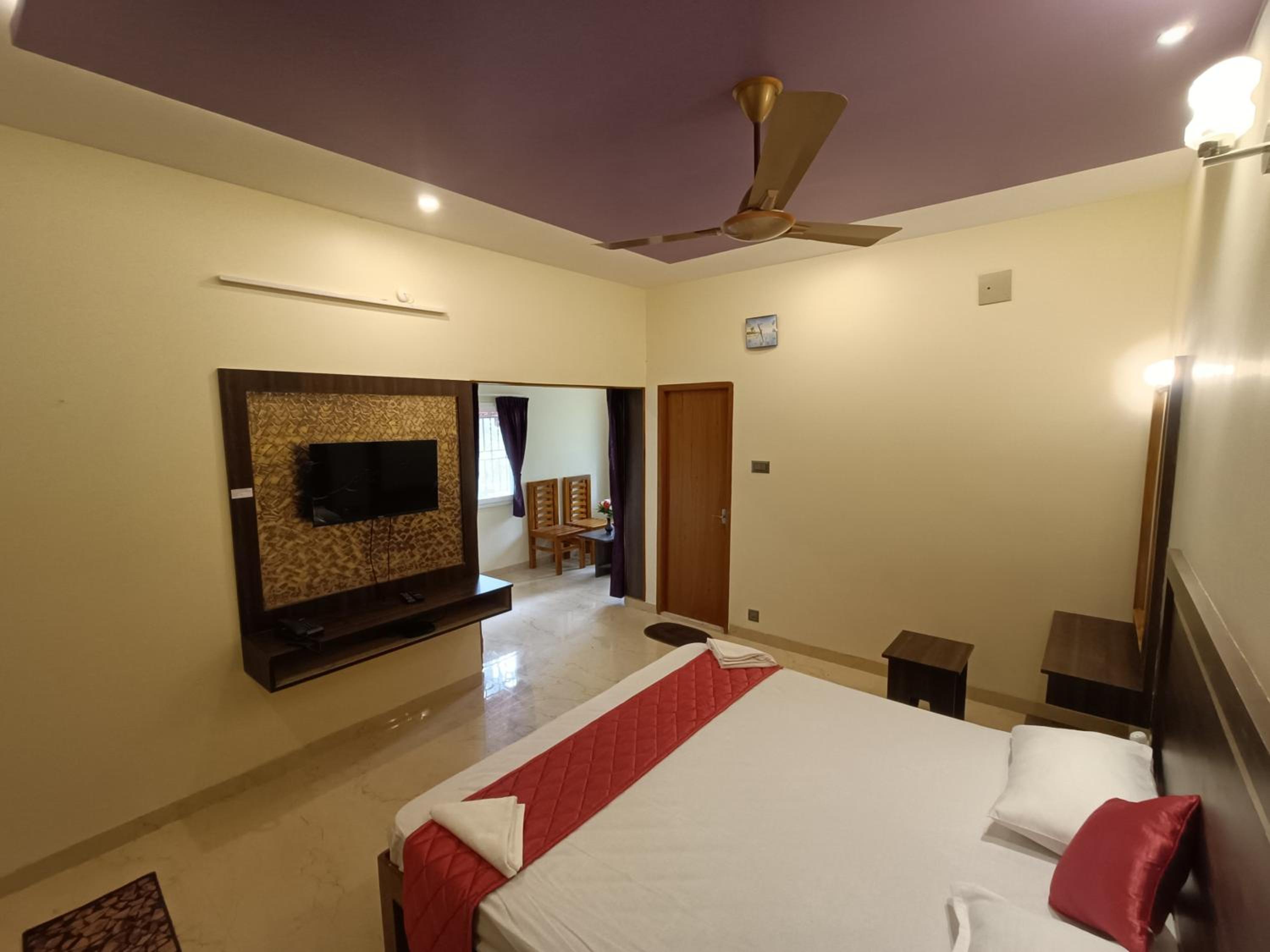 Deluxe Double Room - Photo 29
