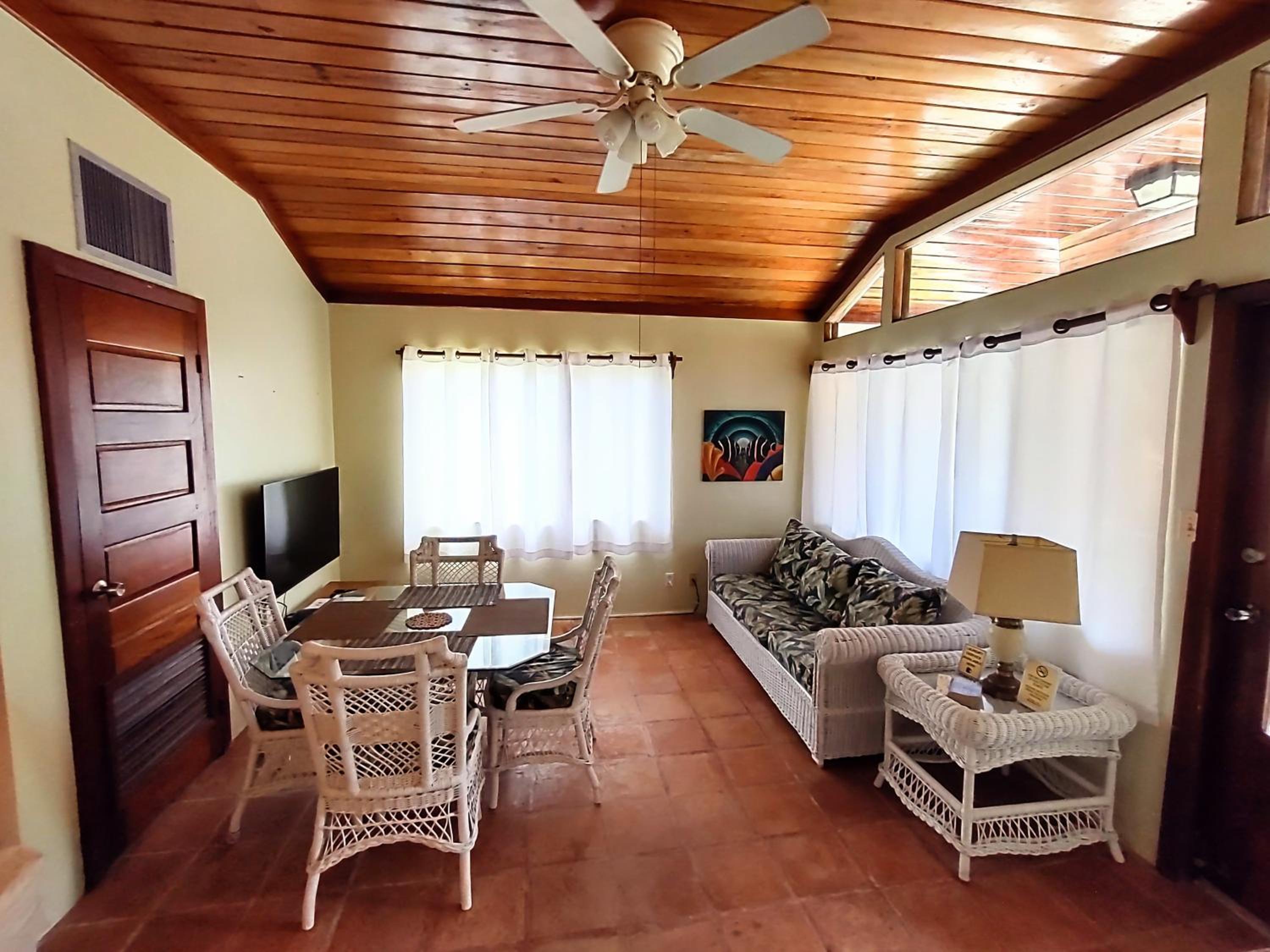 Condo with Pool View - Unit 3 & 21 photo 1