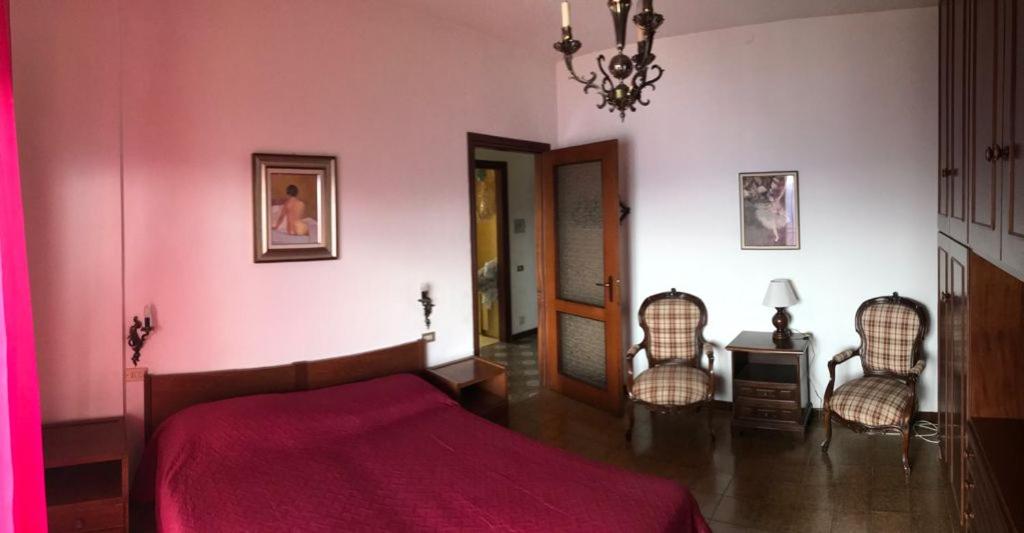Apartment with Balcony photo 3