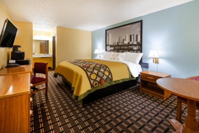 King Room - Disability Access/Non-Smoking - Photo 2