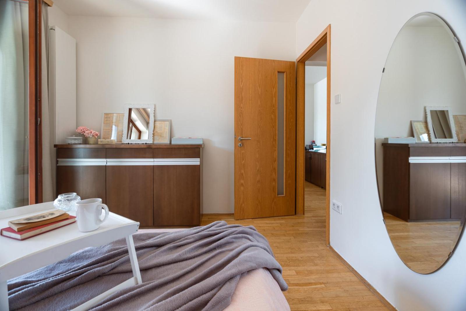 One-Bedroom Apartment - Photo 15