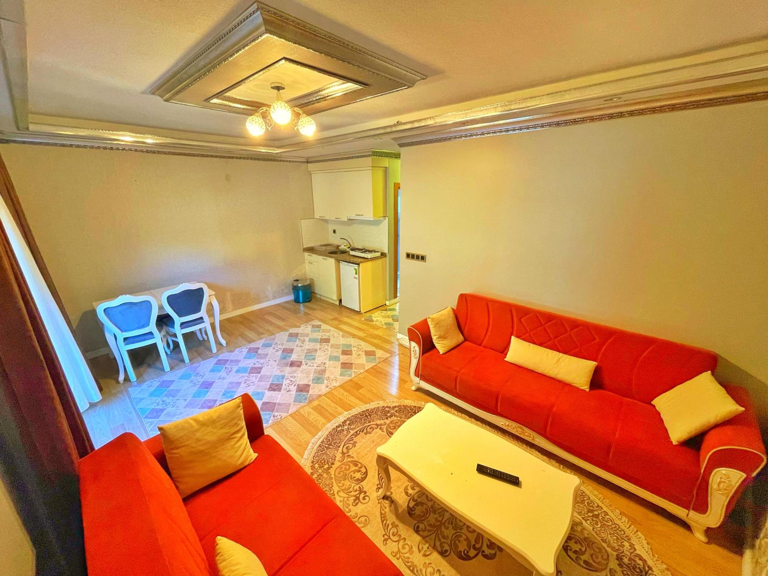 One-Bedroom Apartment with Private Patio and Mountain View - Photo 1