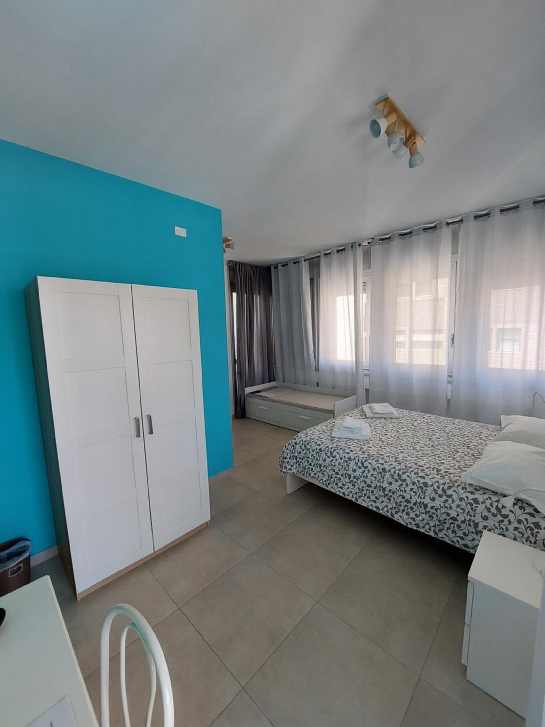 Deluxe Triple Room - Photo 1