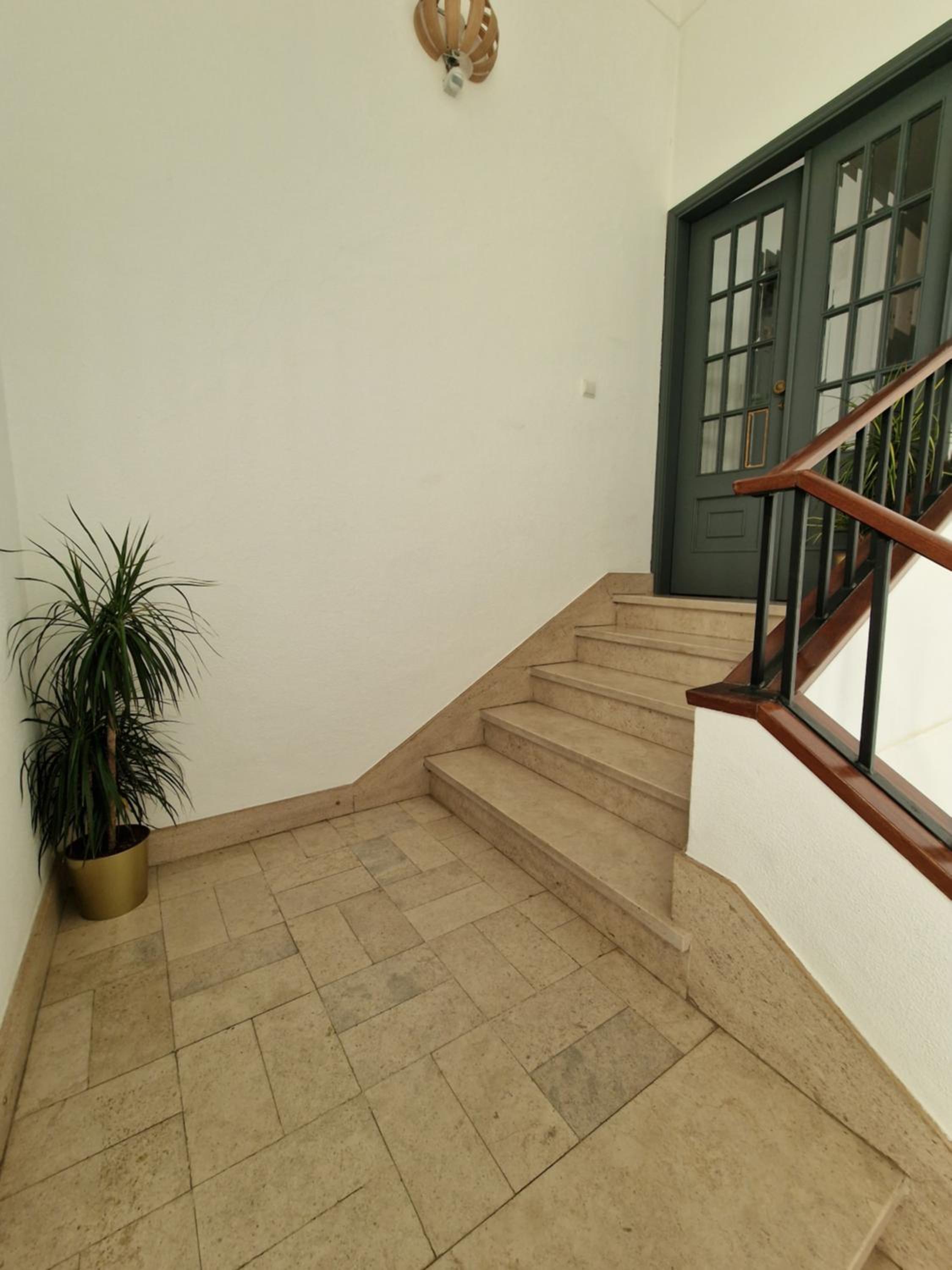 Double Room with Mountain View - Photo 2