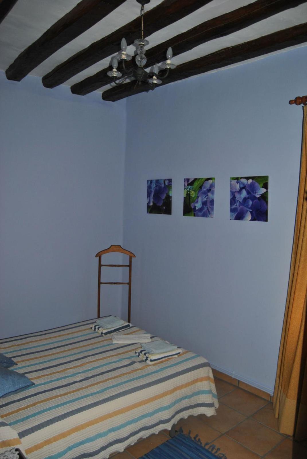 Quadruple Room with Private Bathroom photo 3