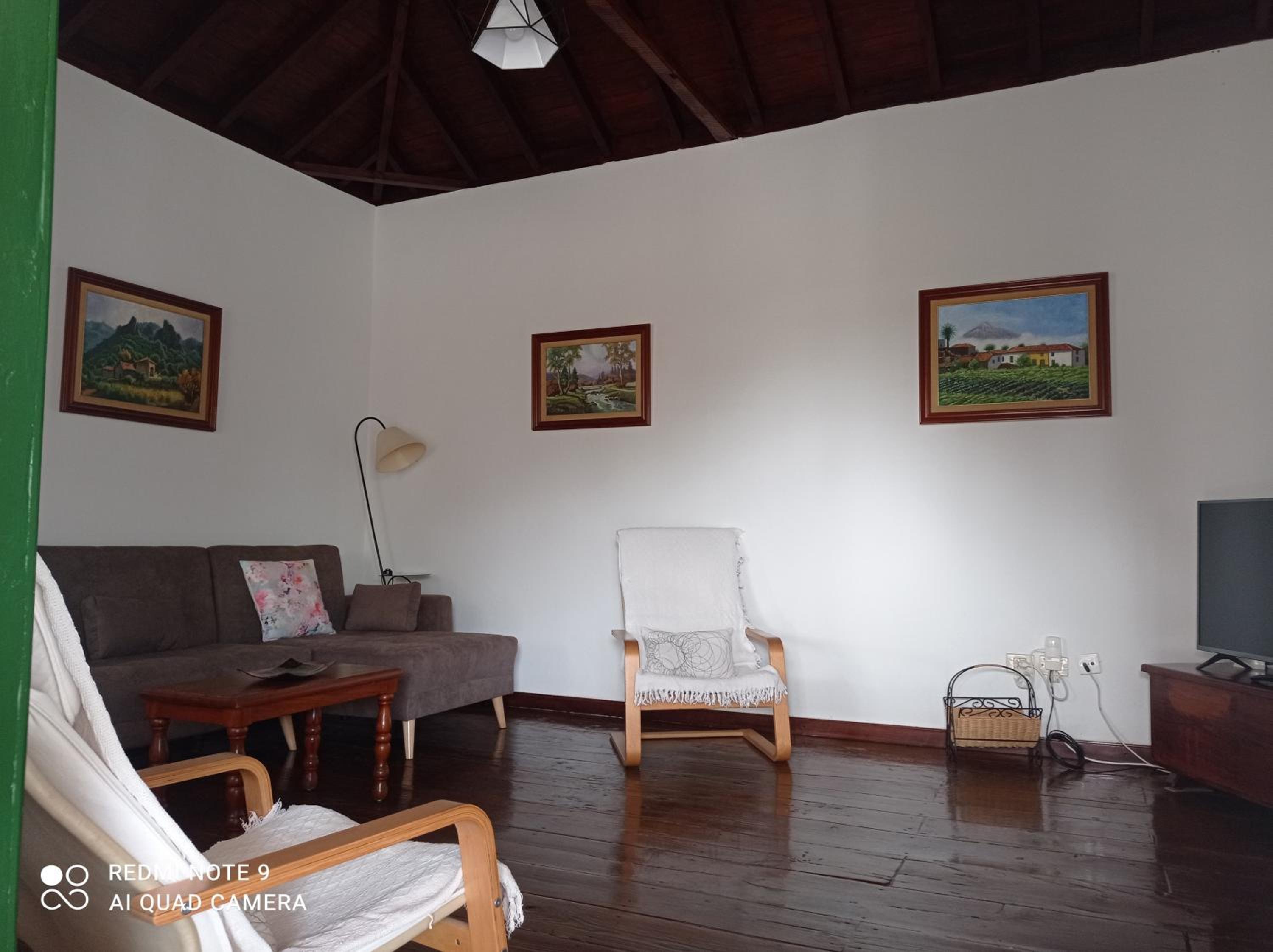 Two-Bedroom House - Photo 15