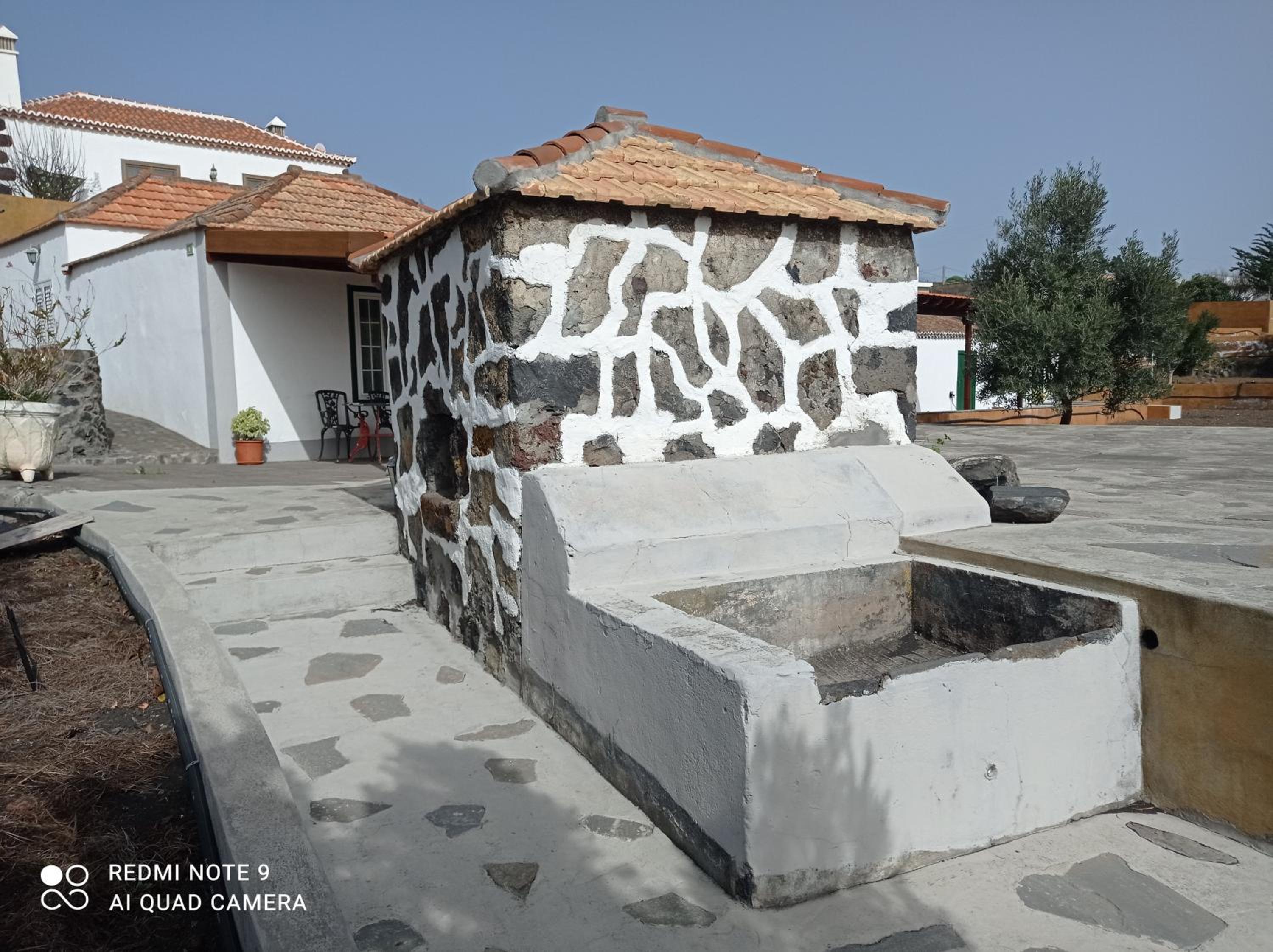 Two-Bedroom House - Photo 12