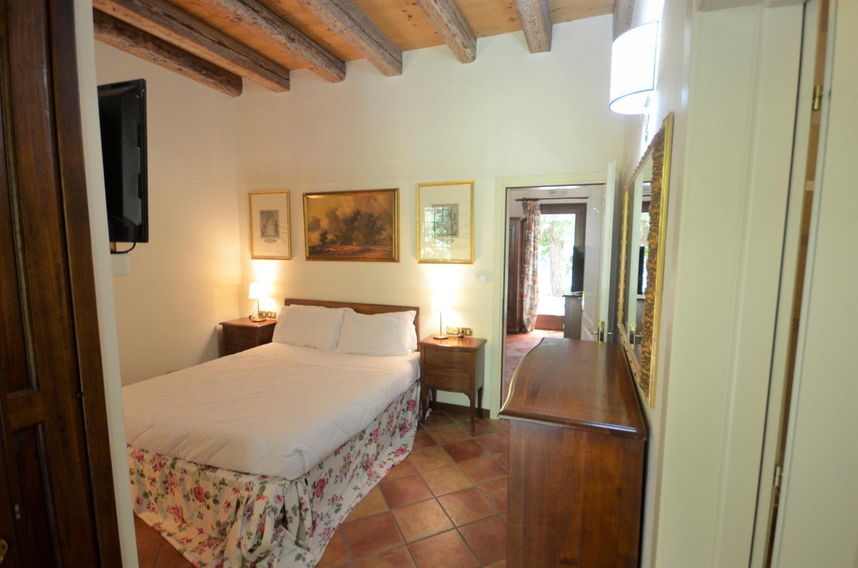Two Adjacent Double Rooms  - Photo 1