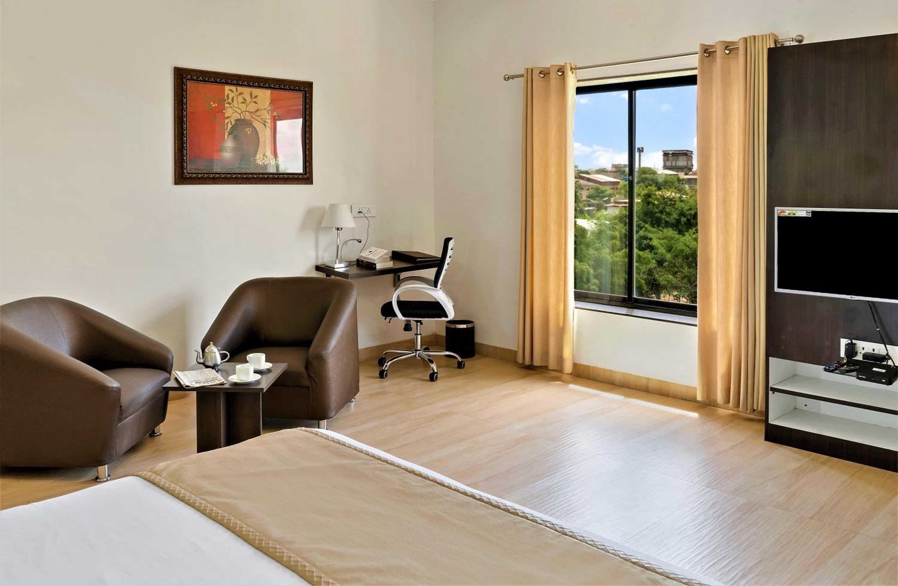 King Suite - Photo 1