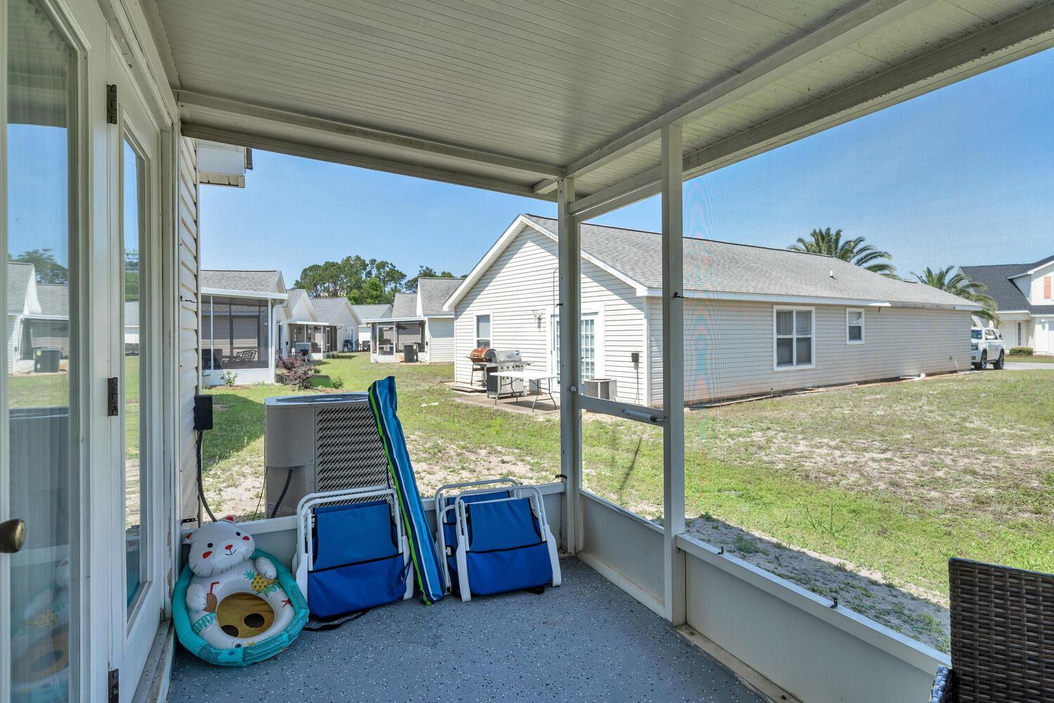 Three-Bedroom House - Photo 29