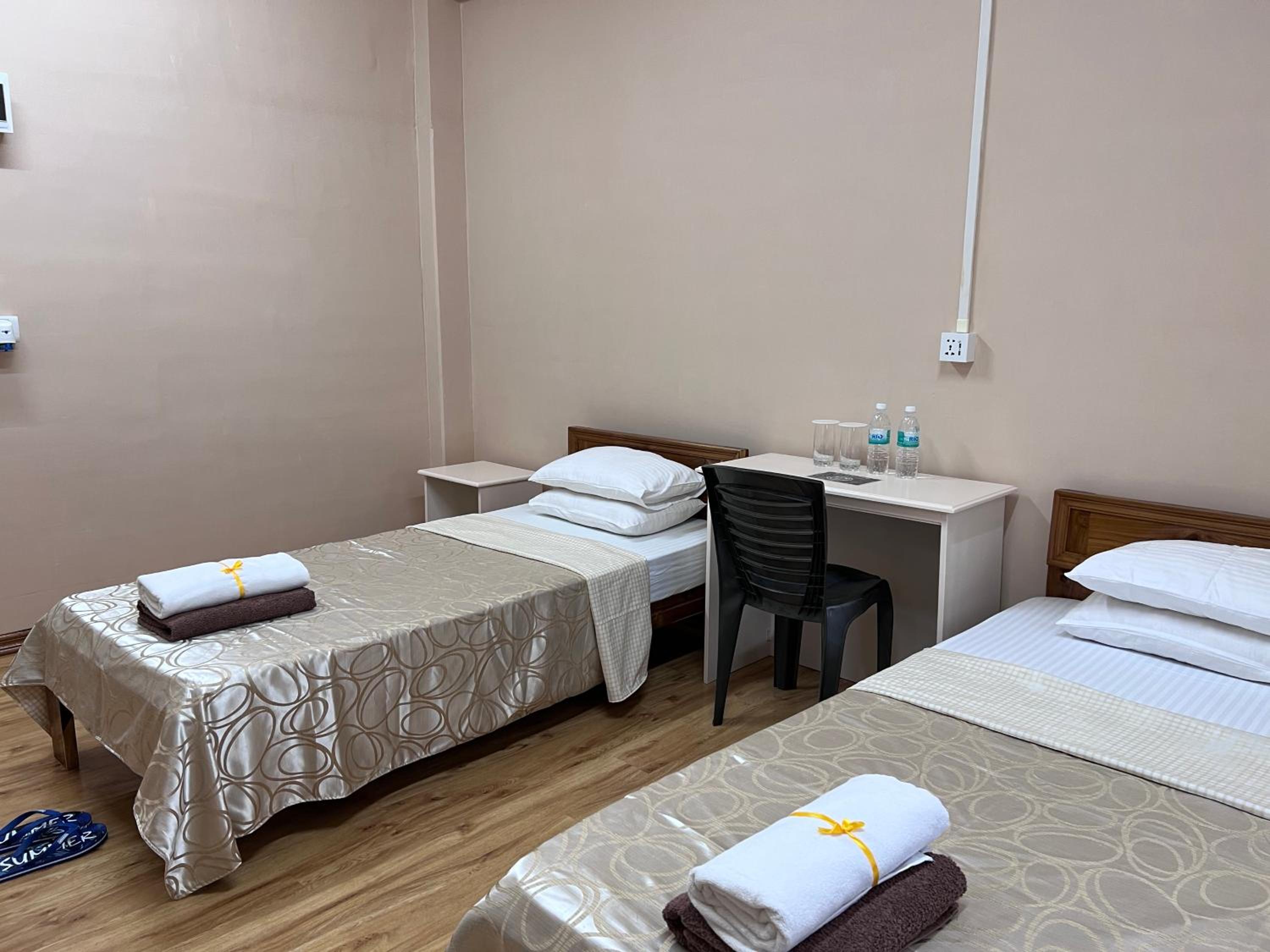 Budget Double Room photo 2